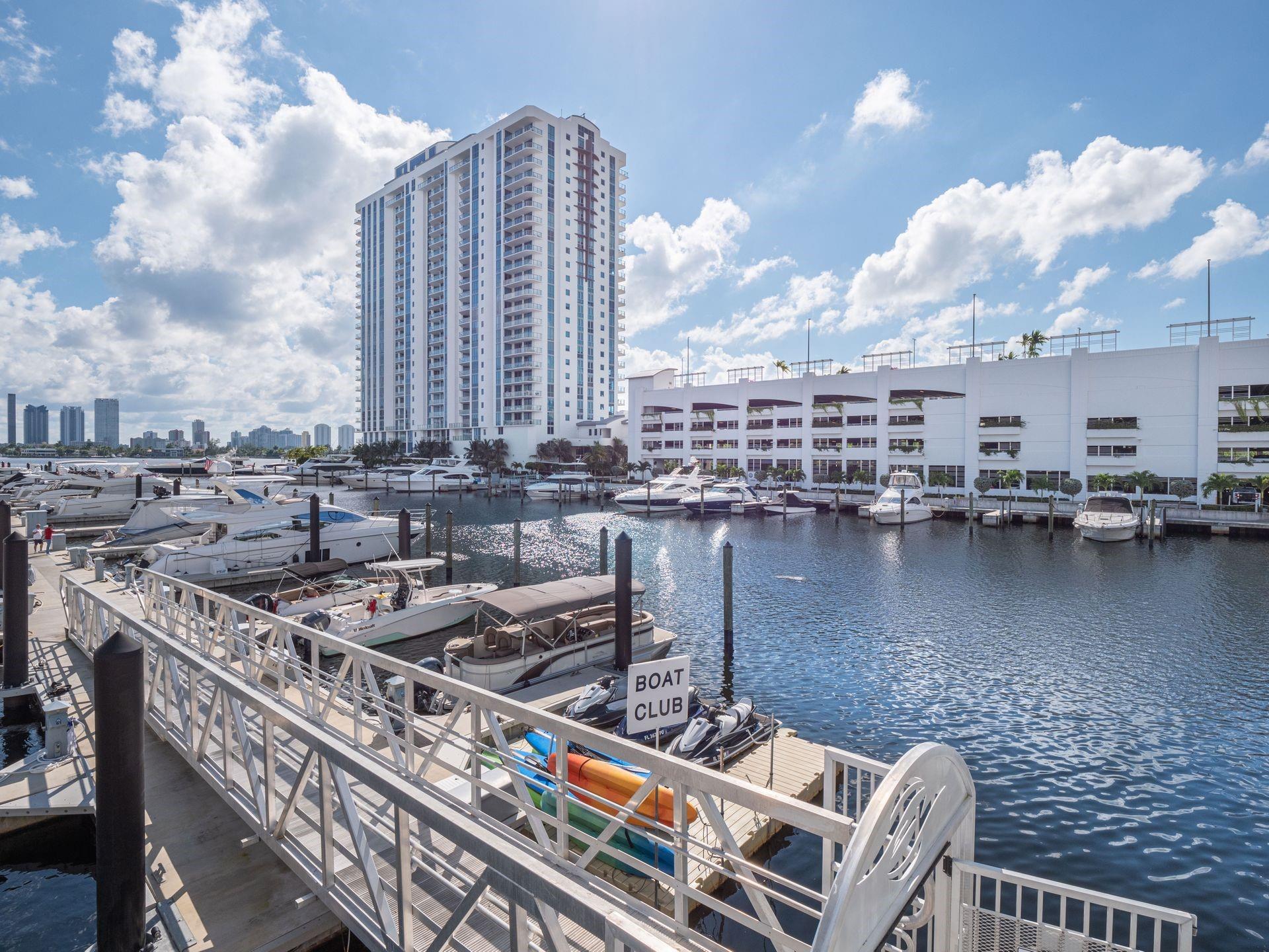 17211 Biscayne Blvd Slip 111