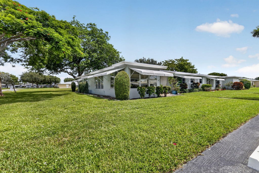 Photo of 235 E HIGH POINT Court E #A, Delray Beach, FL 33445 (MLS # B26061361)
