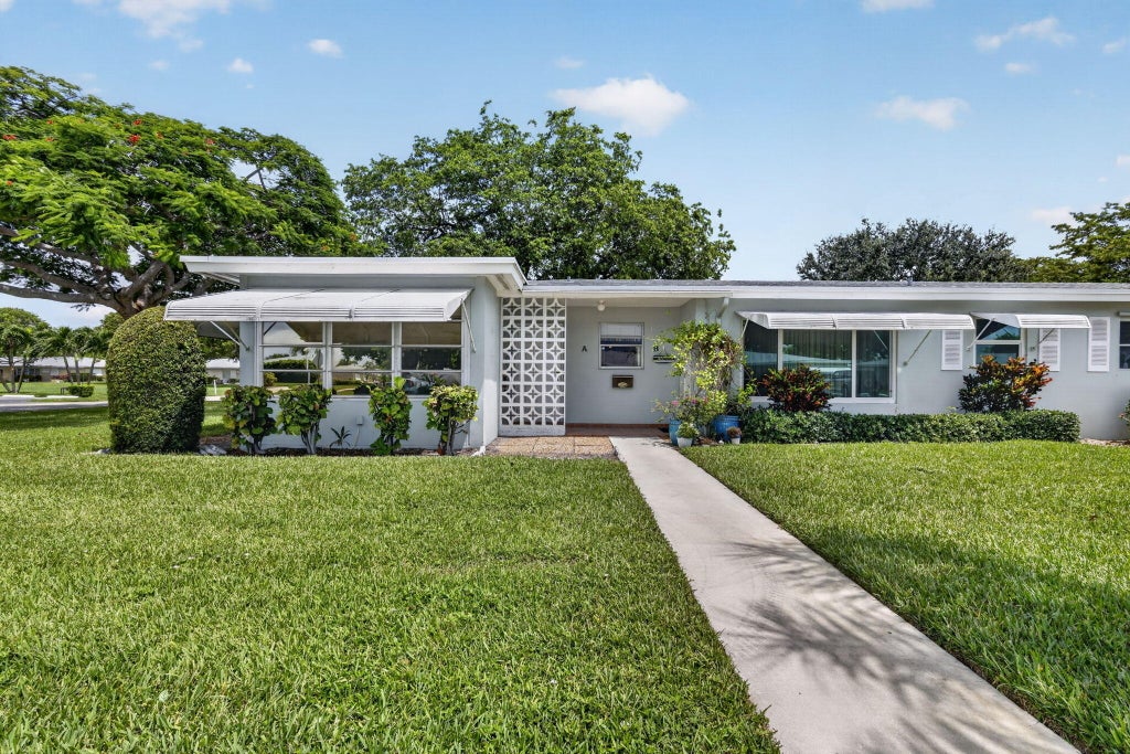 Photo of 235 E HIGH POINT Court E #A, Delray Beach, FL 33445 (MLS # B26061361)