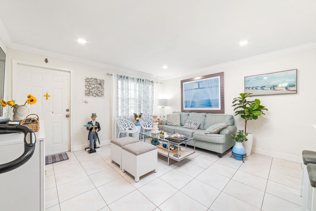 Photo of 3579 Davis Road, Palm Springs, FL 33461 (MLS # R10965444)