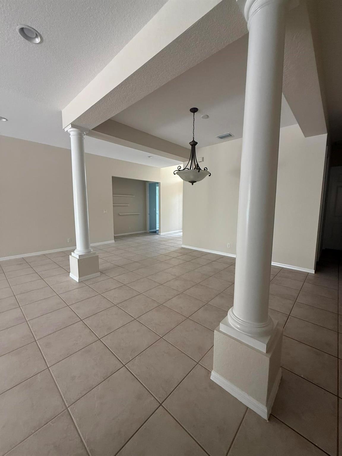 11225 Manderly Lane
