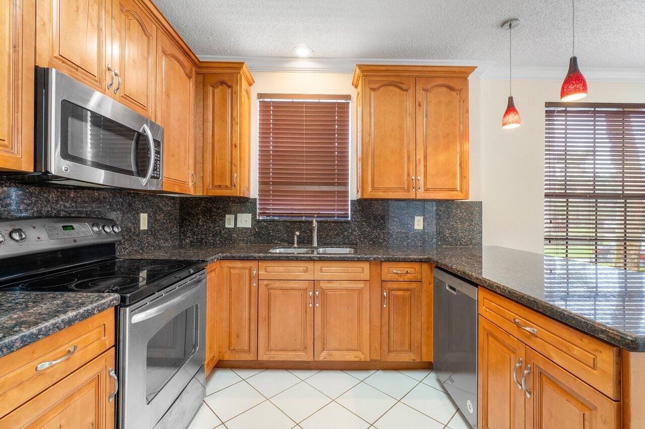 MONTEGO BAY AT BOCA POINTE CONDO - Residential