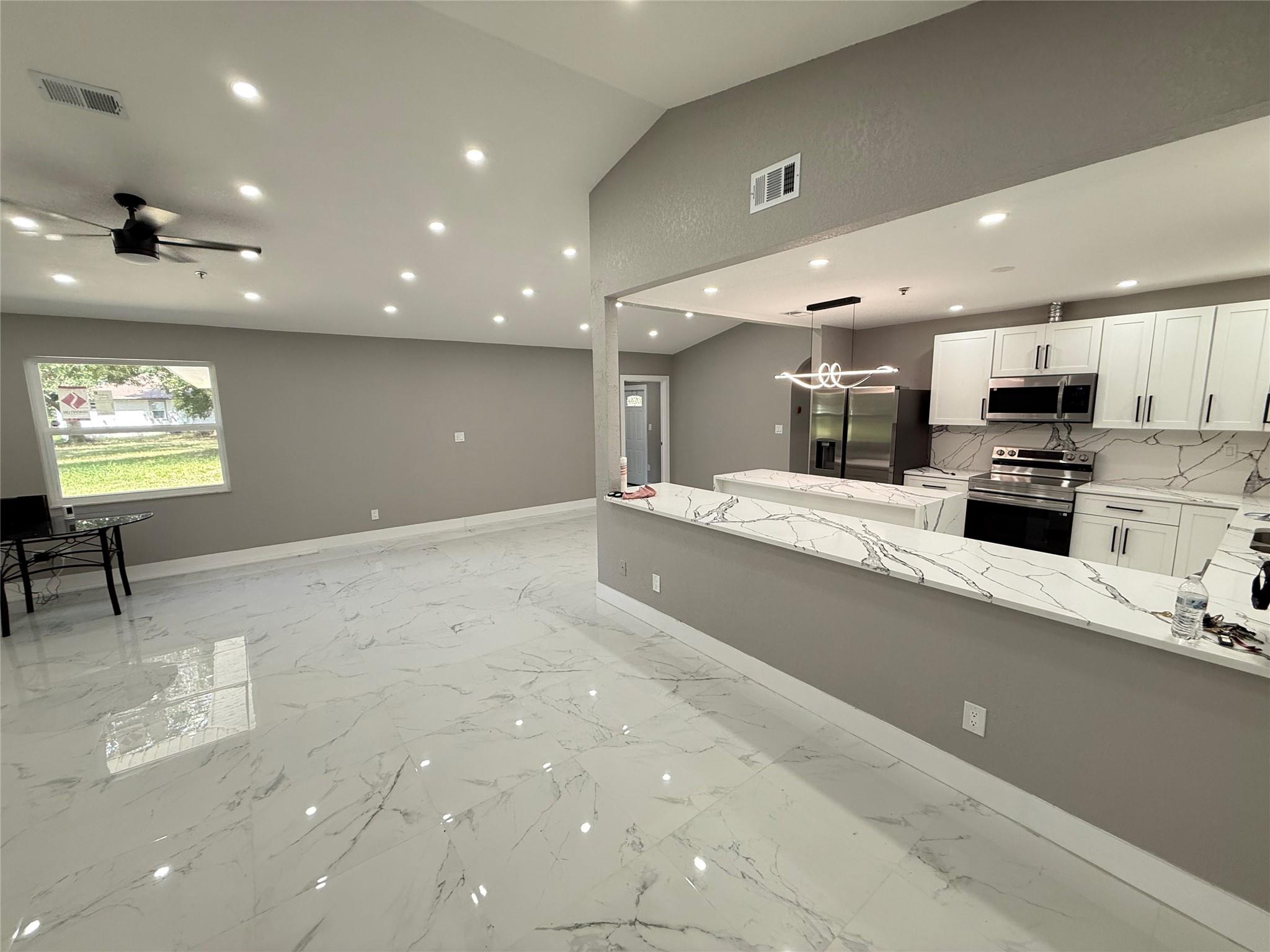 MASCOTTE STIEFEL SUB - Residential Lease