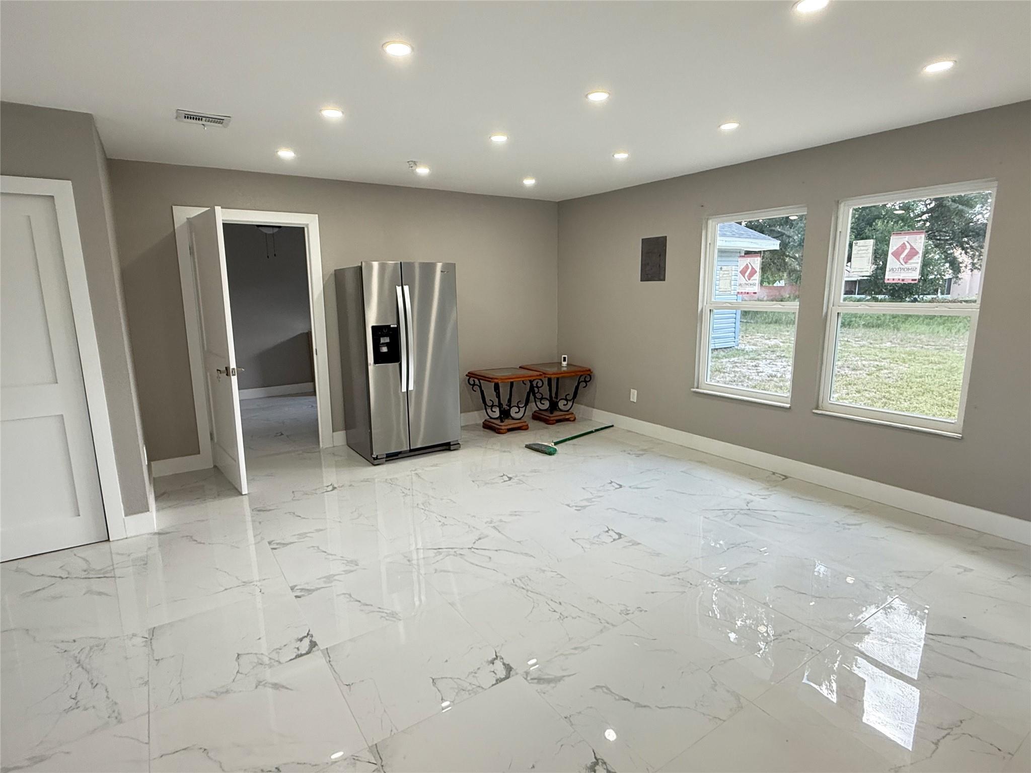 MASCOTTE STIEFEL SUB - Residential Lease