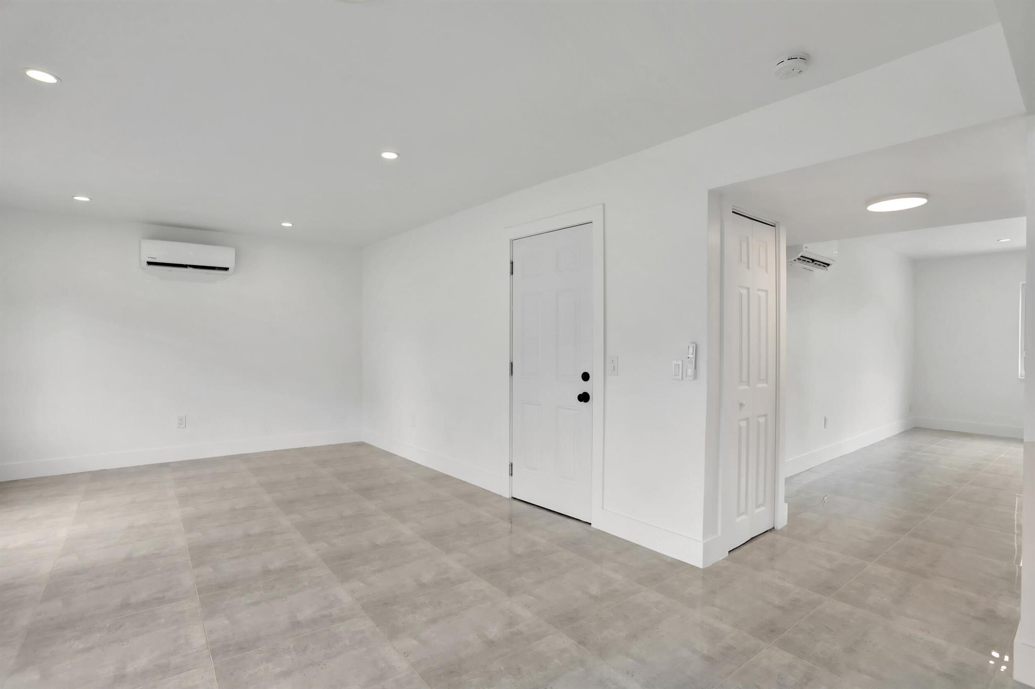 CLAIR LAKE - Residential