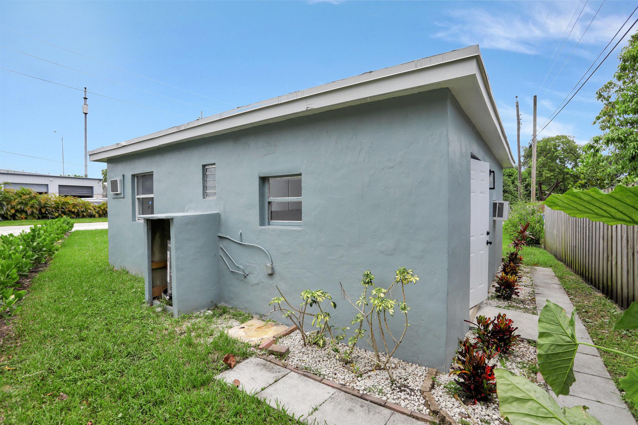 CLAIR LAKE - Residential