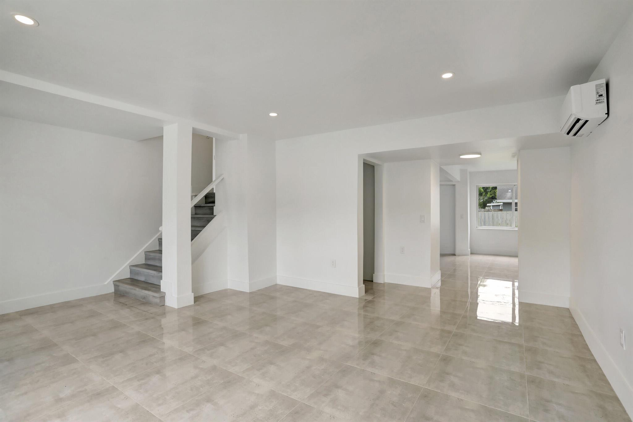 CLAIR LAKE - Residential