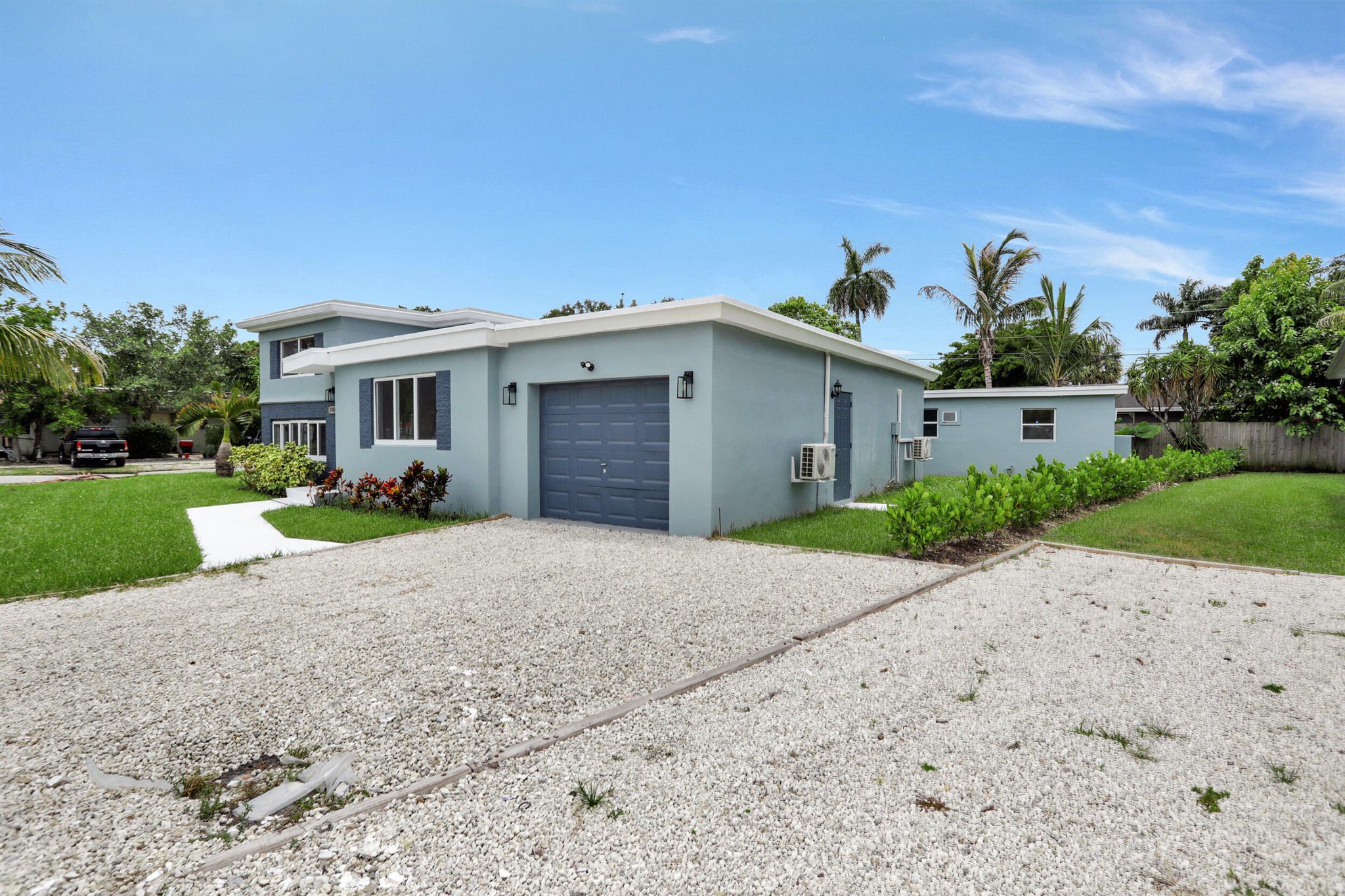 CLAIR LAKE - Residential