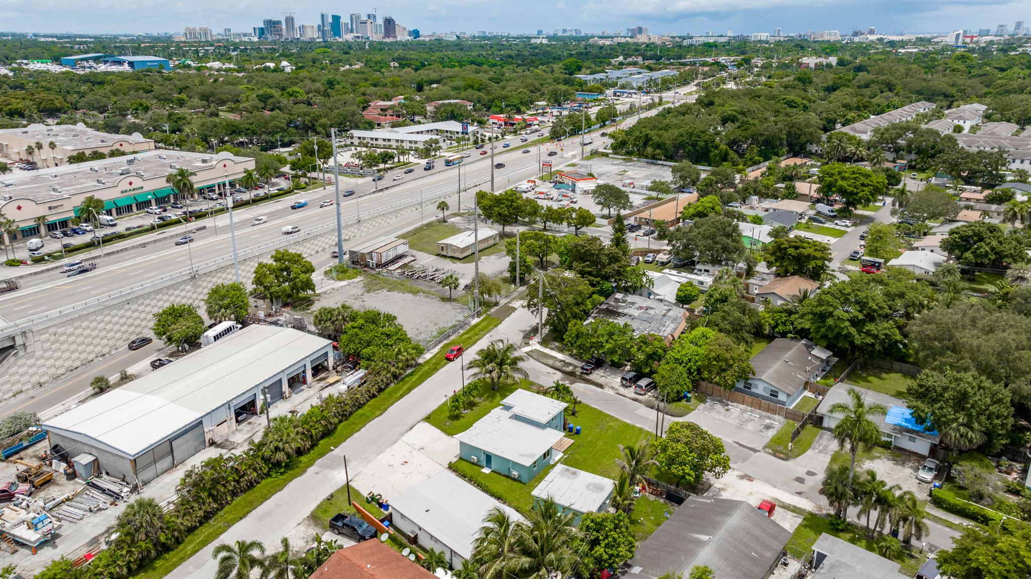 CLAIR LAKE - Residential