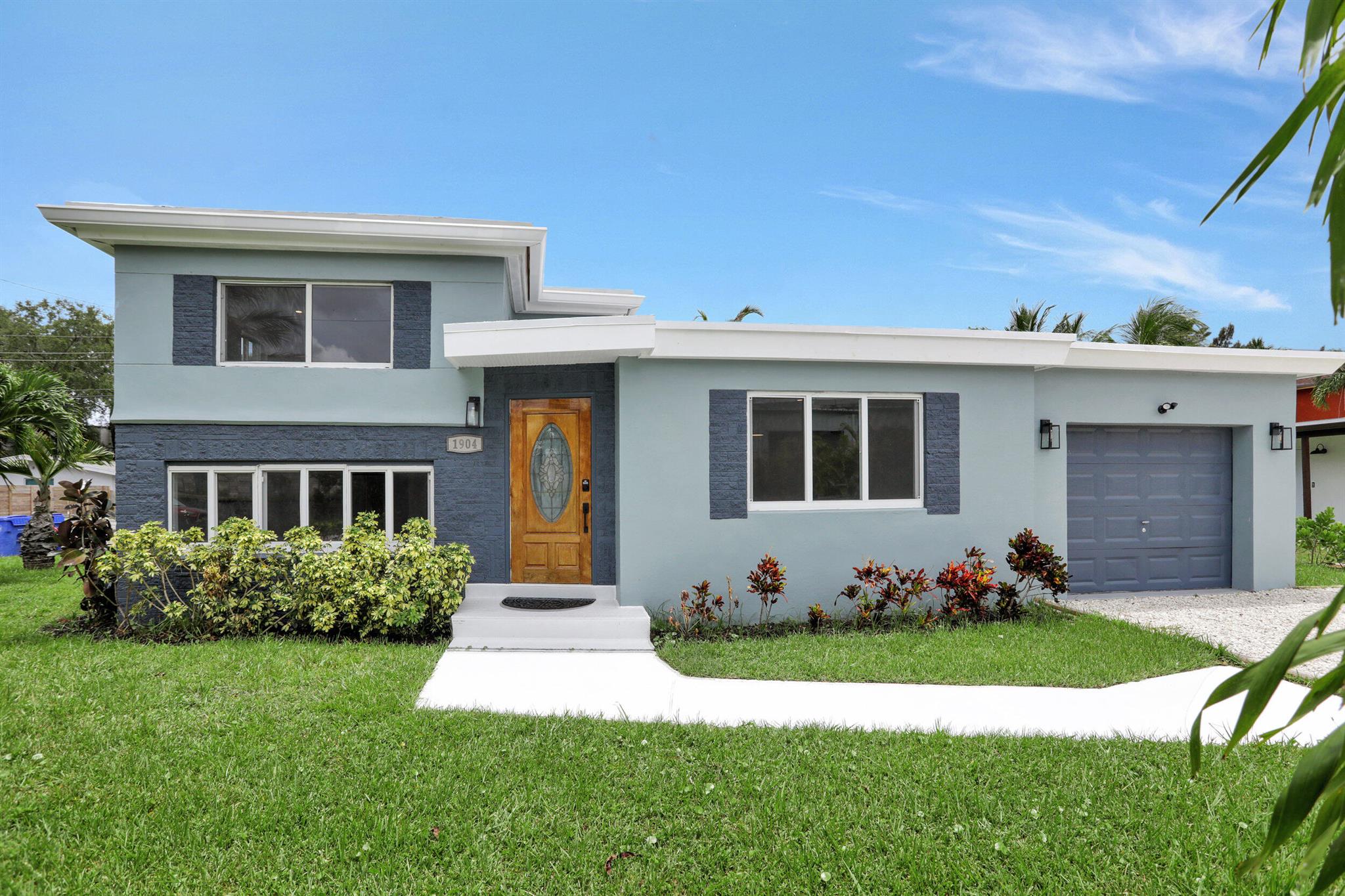 CLAIR LAKE - Residential