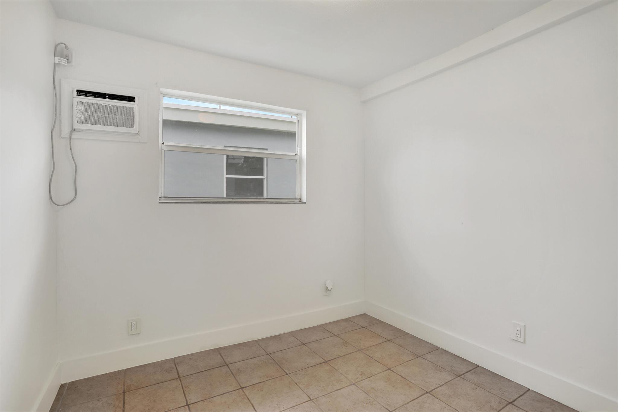 CLAIR LAKE - Residential