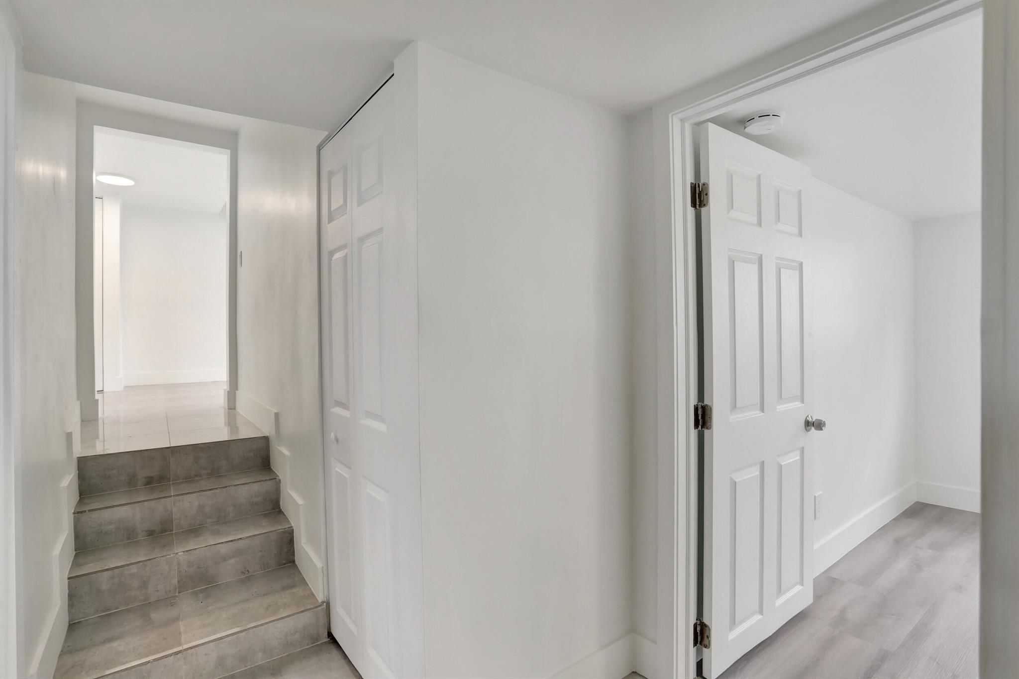 CLAIR LAKE - Residential