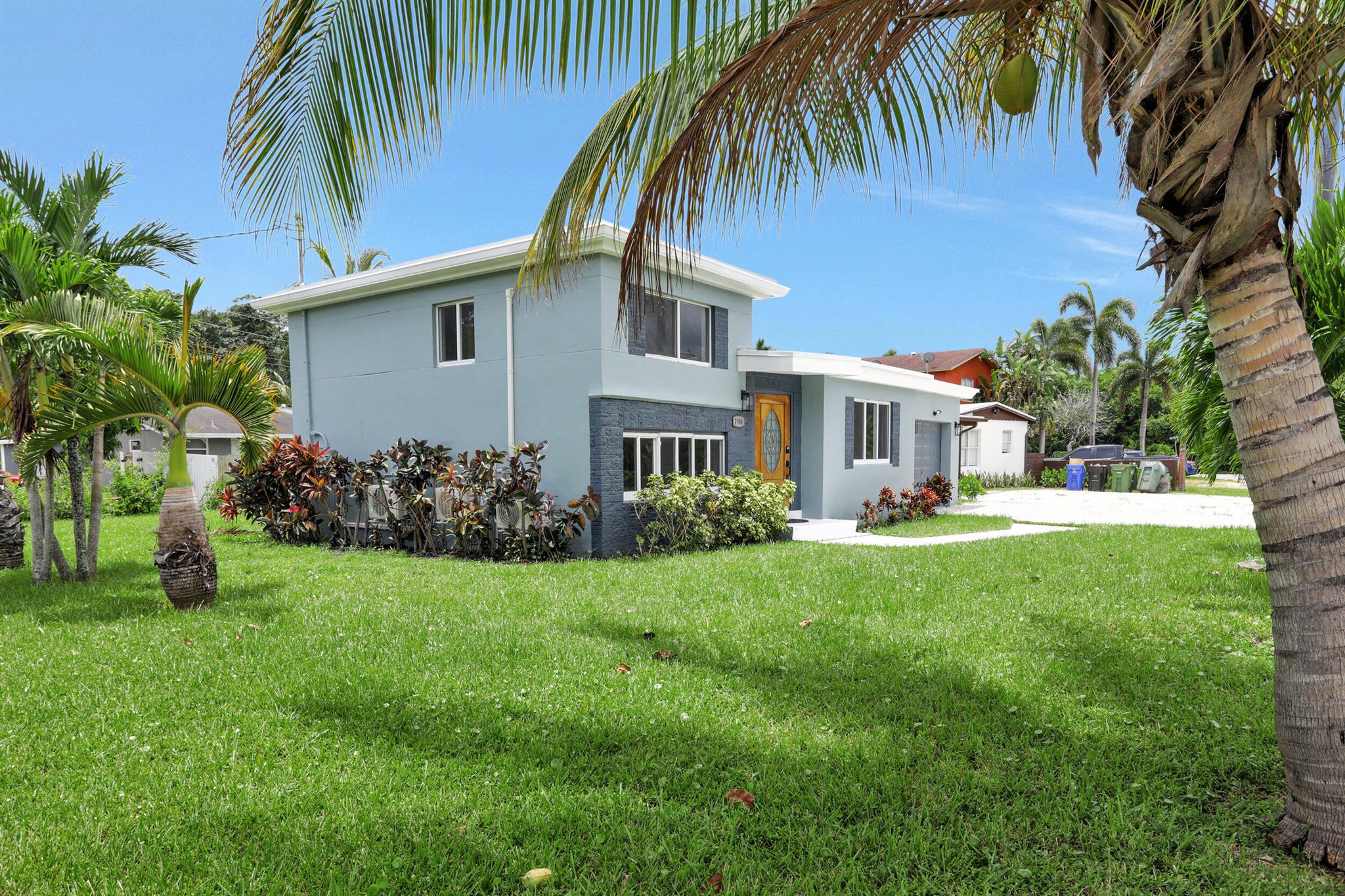 CLAIR LAKE - Residential