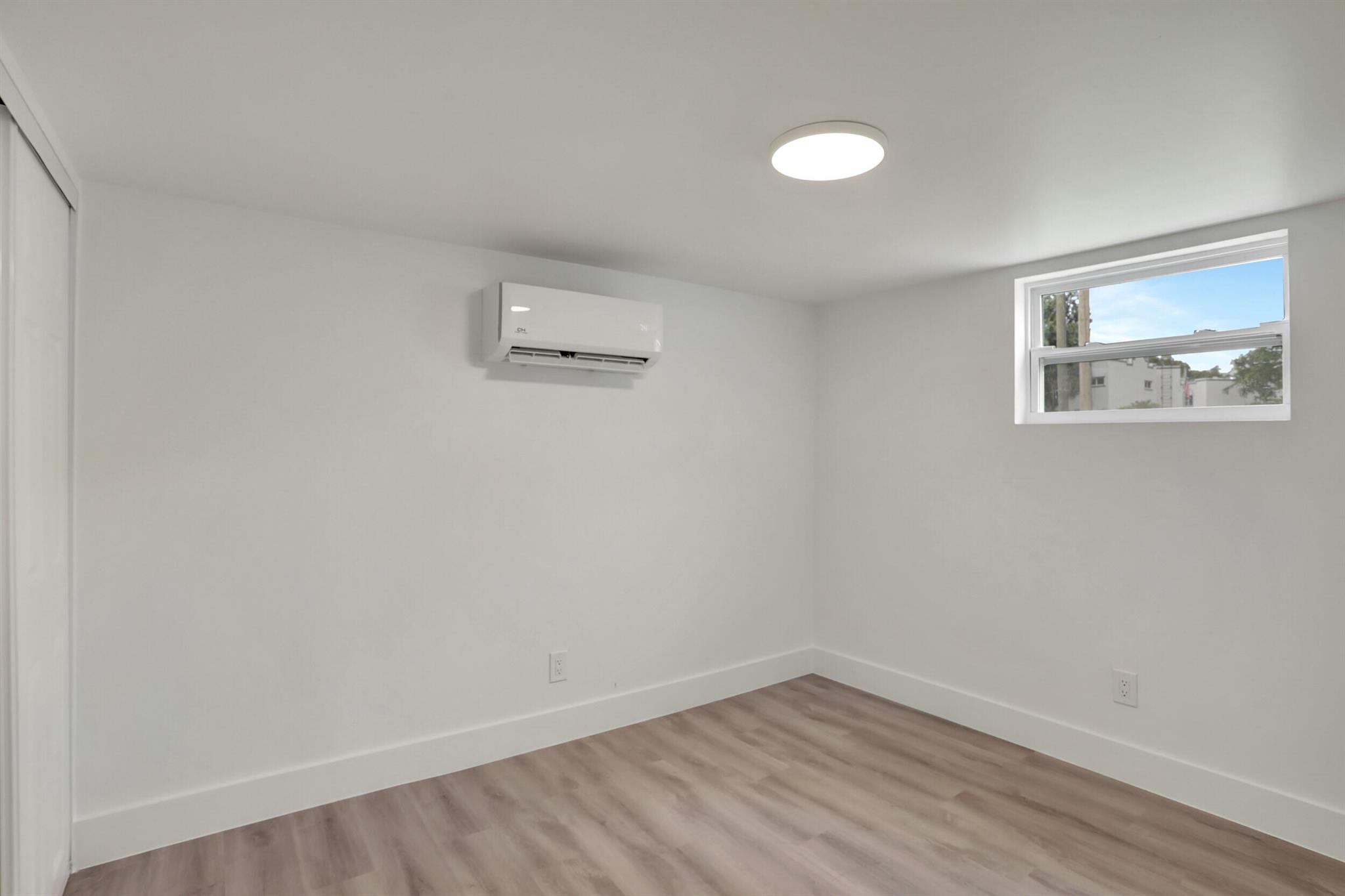 CLAIR LAKE - Residential