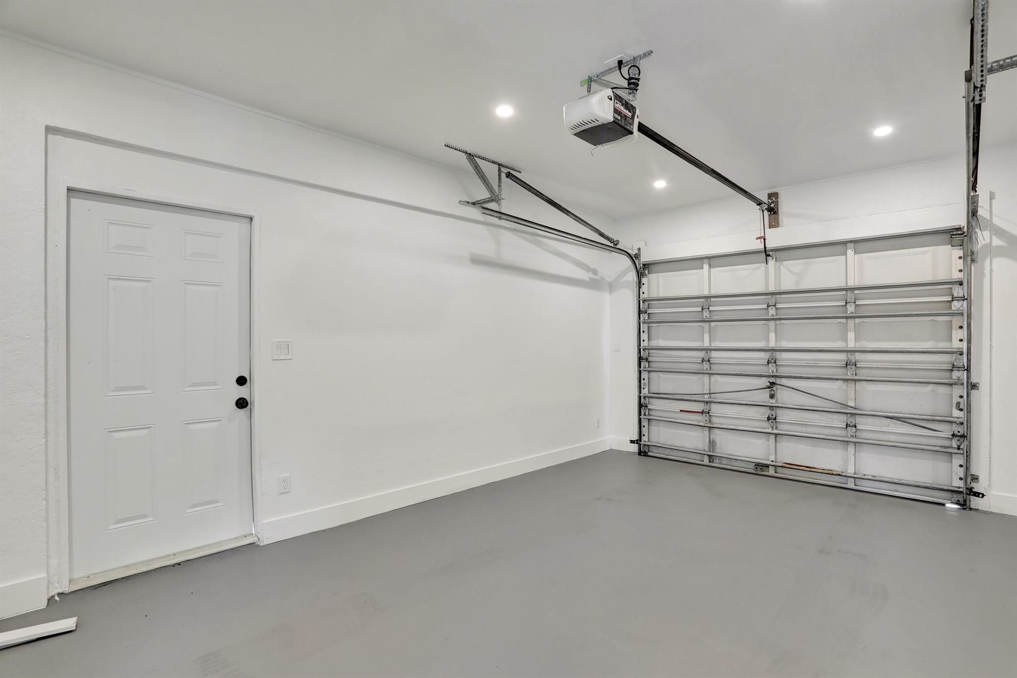 CLAIR LAKE - Residential