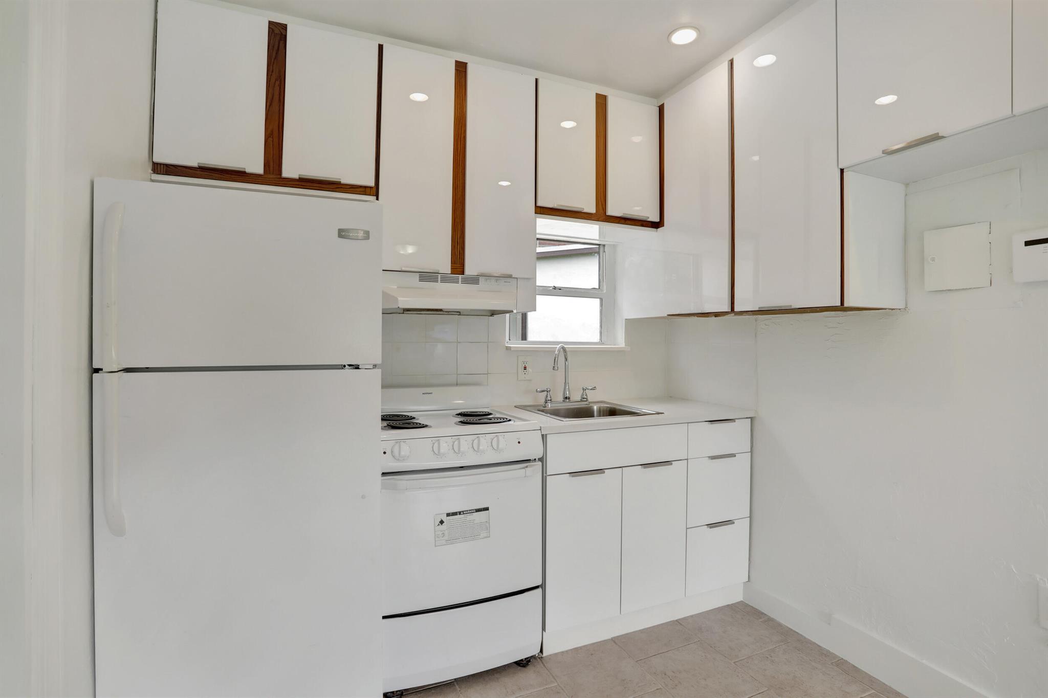 CLAIR LAKE - Residential