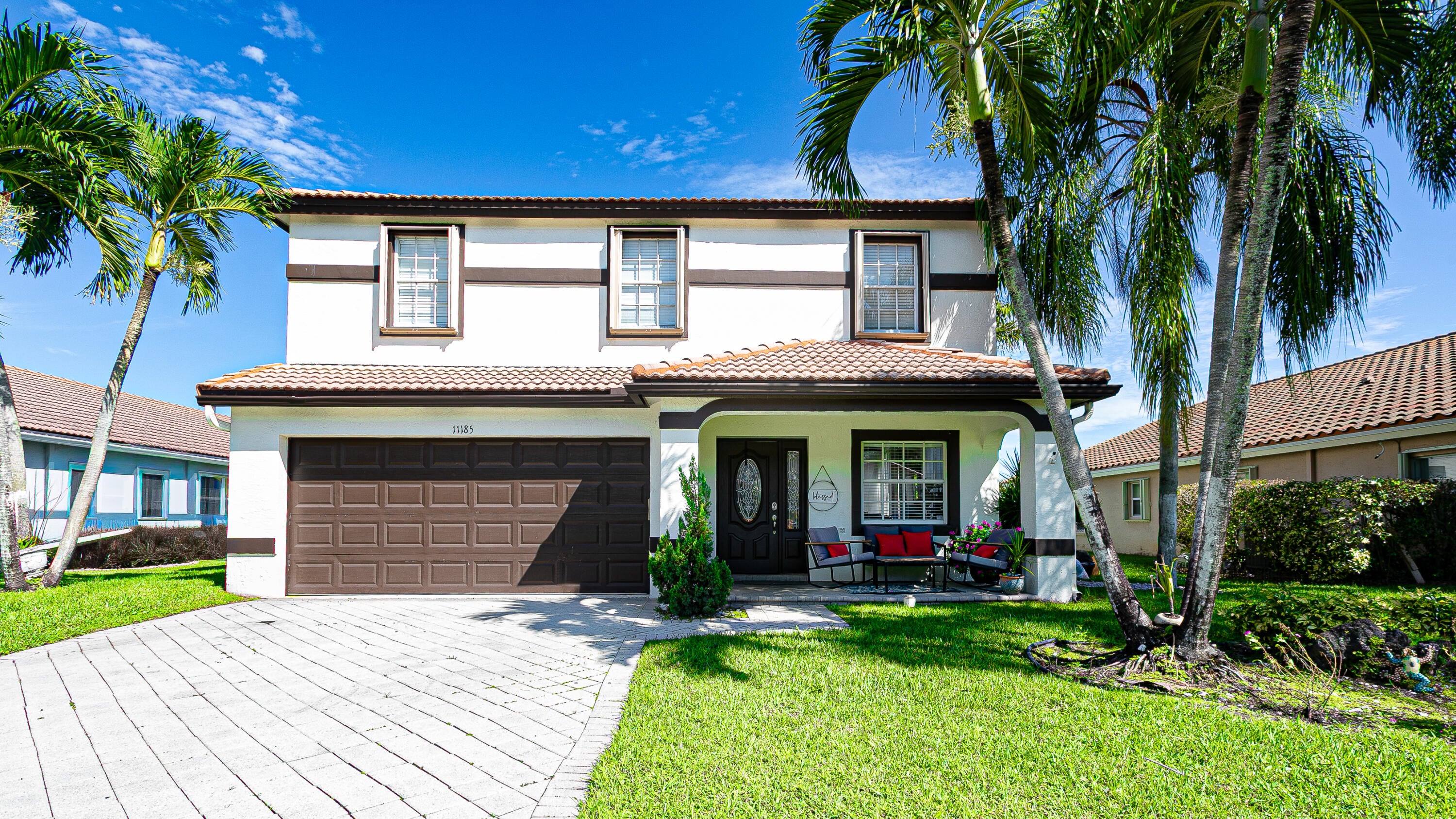 Properties 11185 Grandview Manor