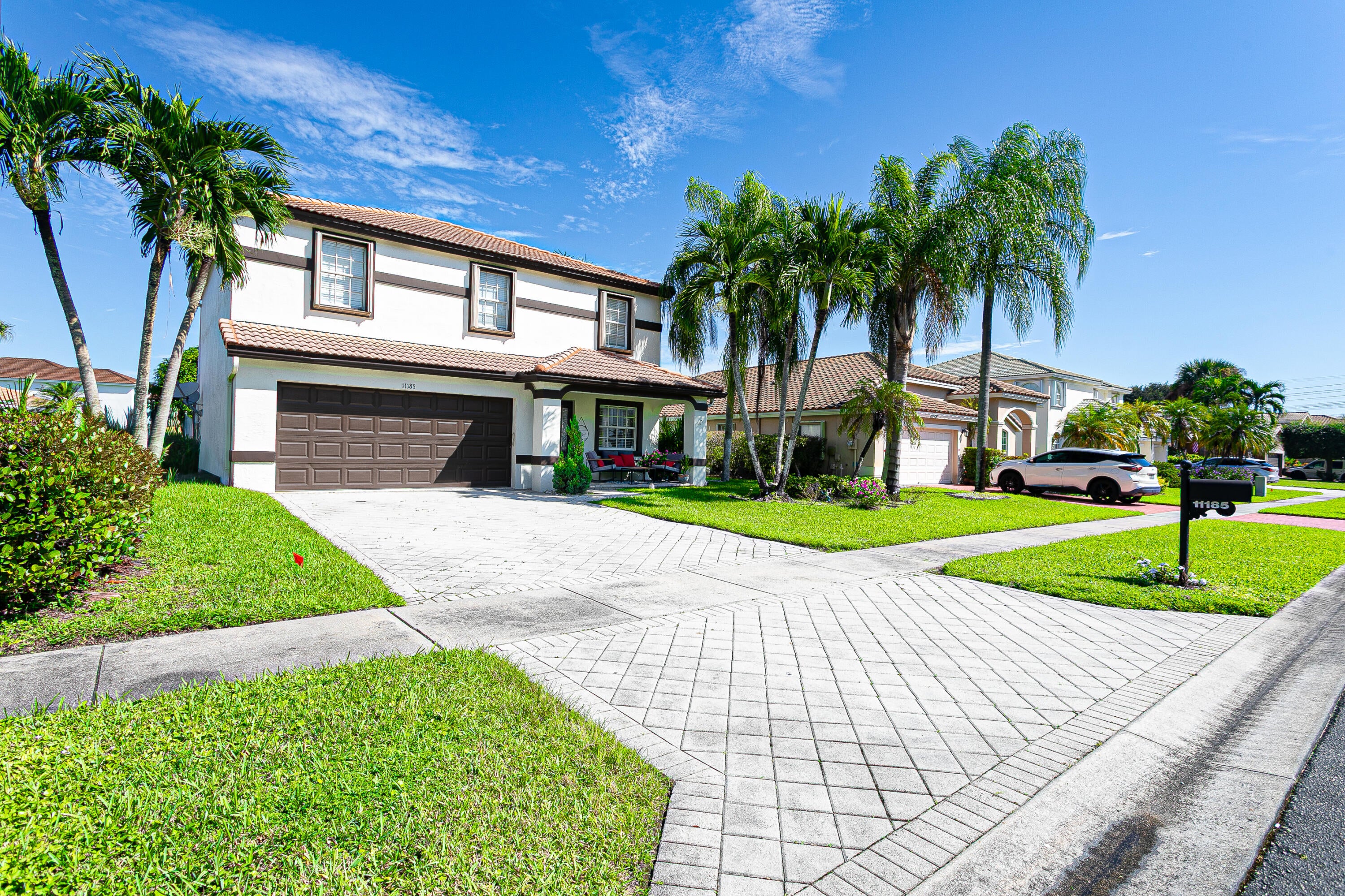 Properties 11185 Grandview Manor