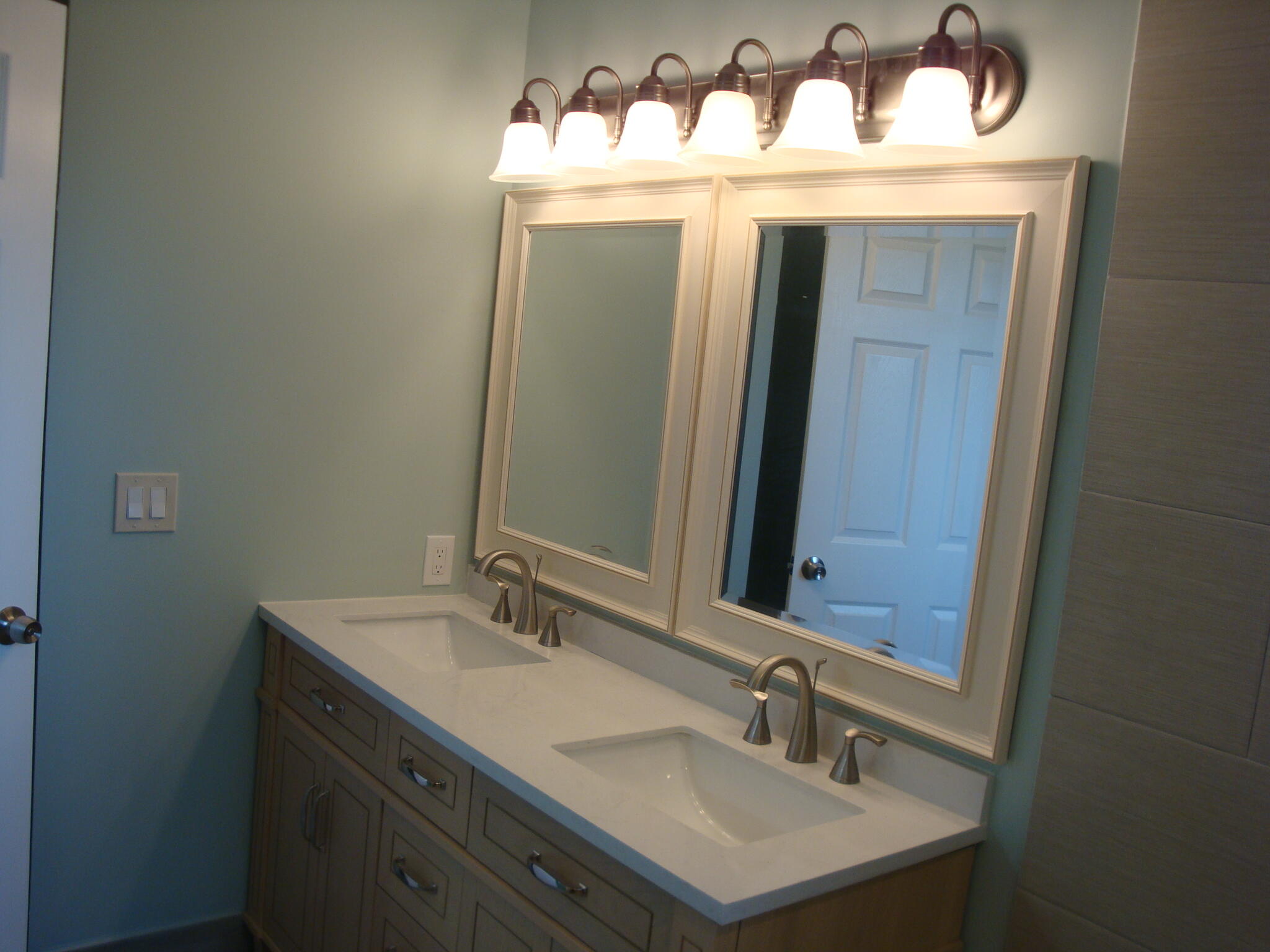 LAKES OF SHERBROOKE PH 7 - Residential