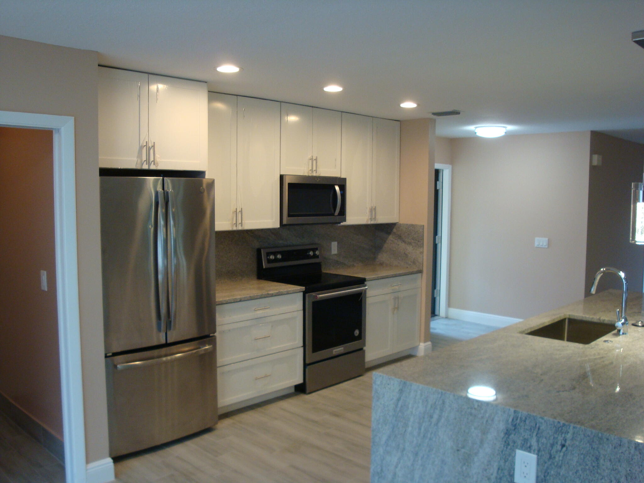 LAKES OF SHERBROOKE PH 7 - Residential