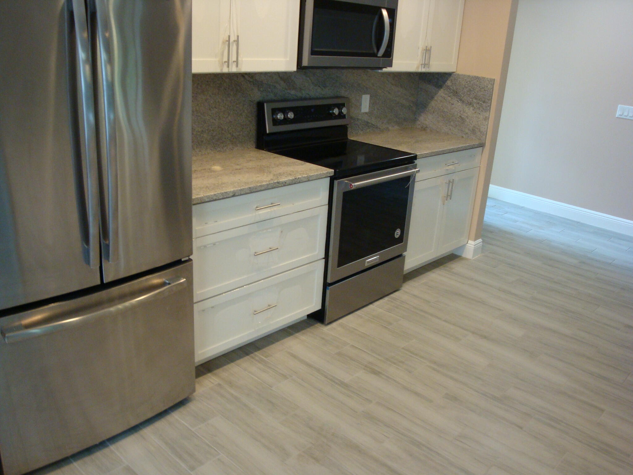 LAKES OF SHERBROOKE PH 7 - Residential