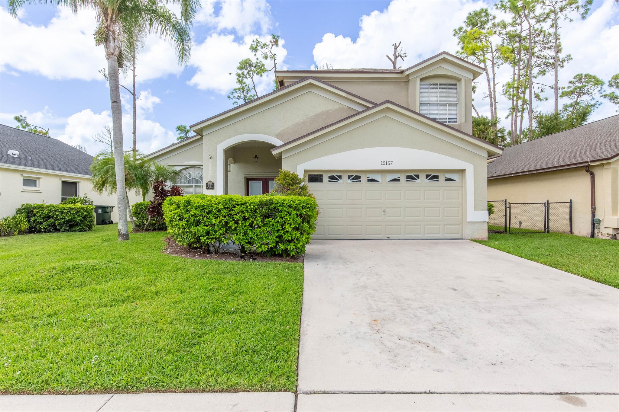 Move in condition, two story, Master bedroom downstair, 2 bedrooms upstairs.. Stunning cherry wood floors...a show off.