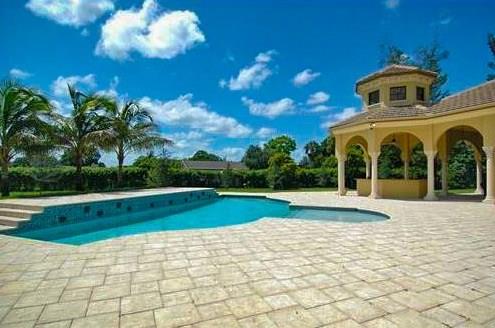 SUNSHINE RANCHES - Residential