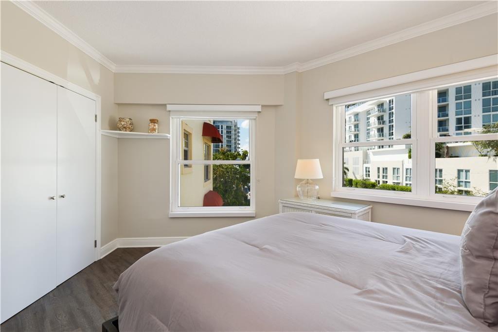 Fort Lauderdale Yacht & B - Residential