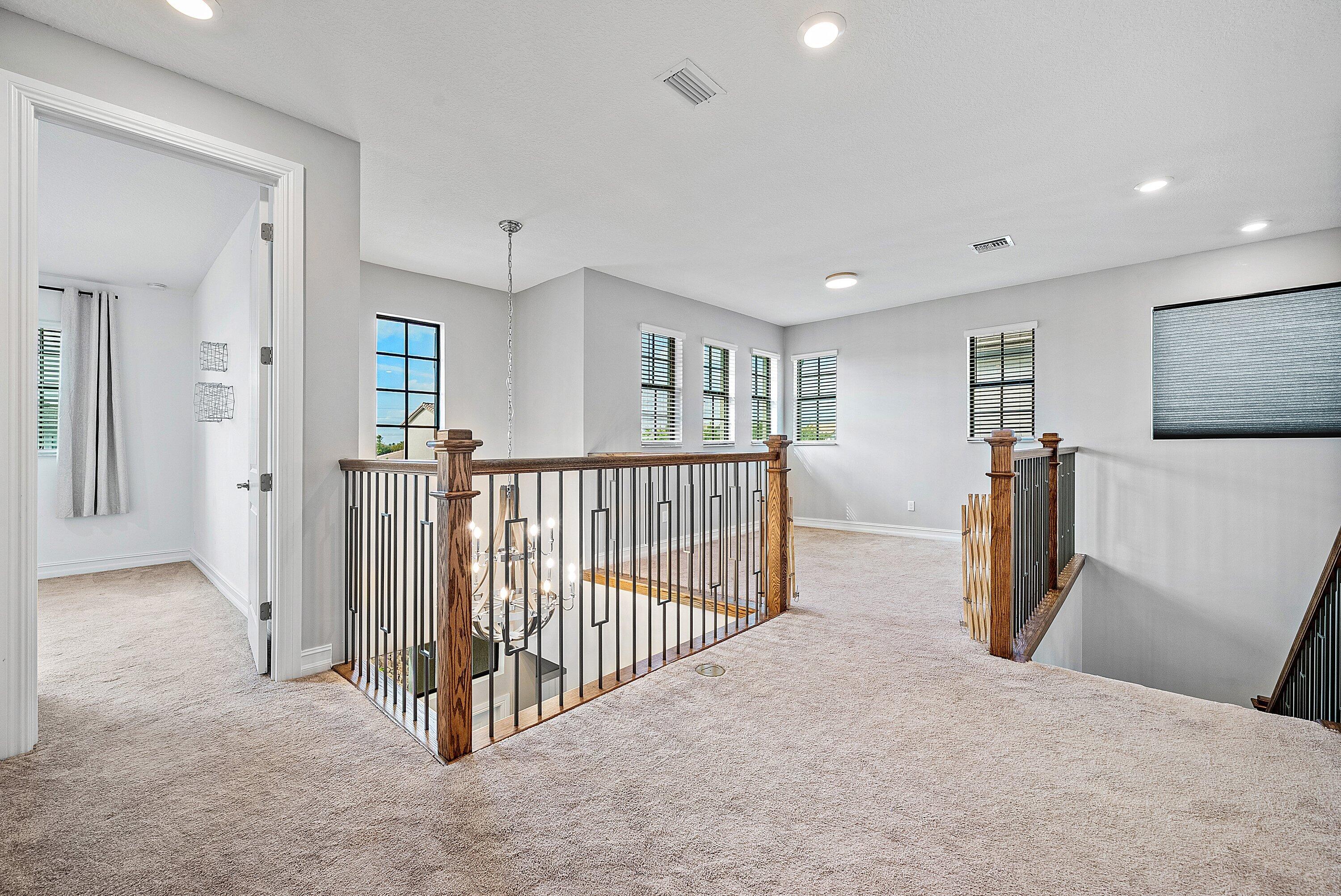 PALM MEADOWS ESTATES - Residential