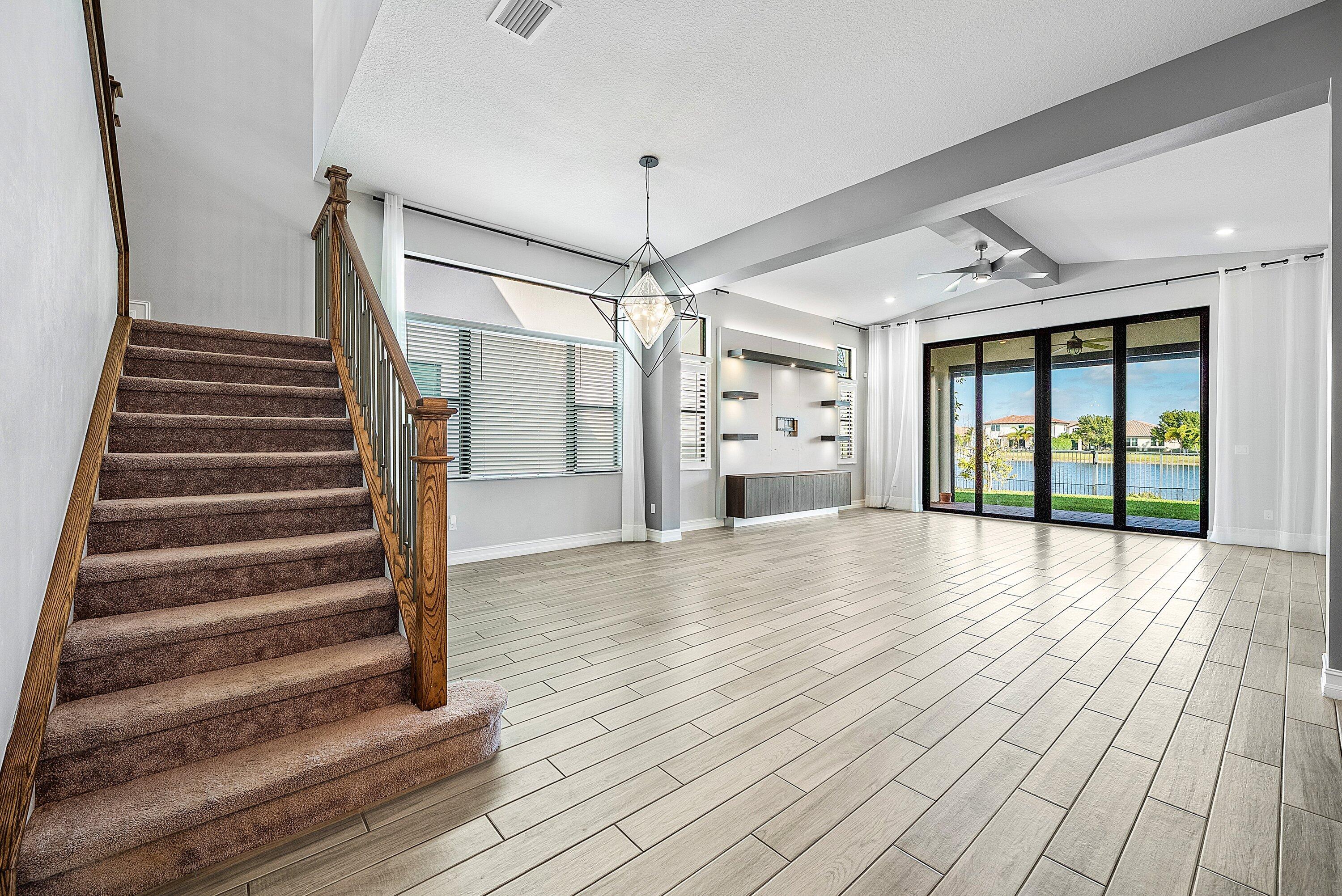 PALM MEADOWS ESTATES - Residential