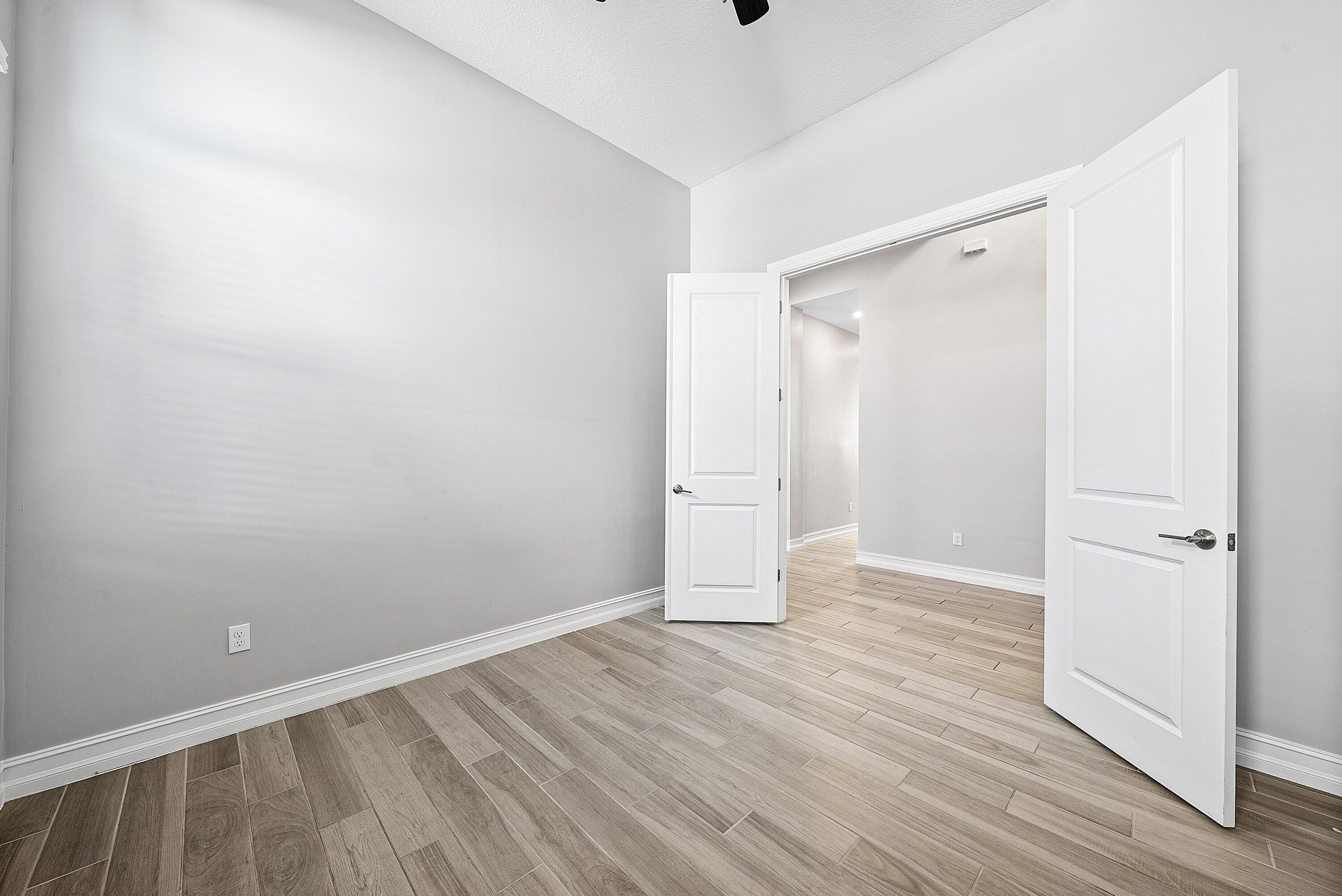 PALM MEADOWS ESTATES - Residential