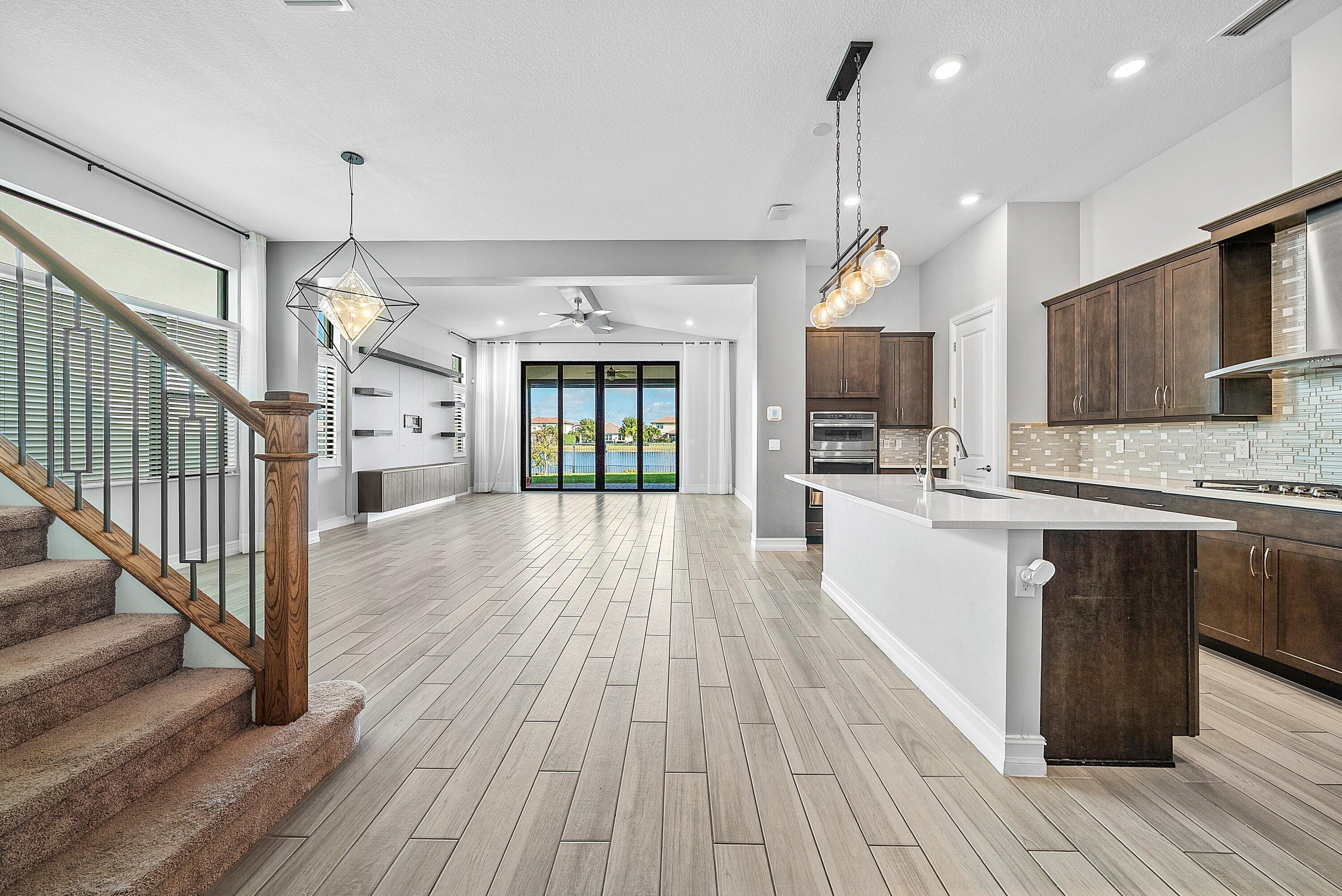 PALM MEADOWS ESTATES - Residential