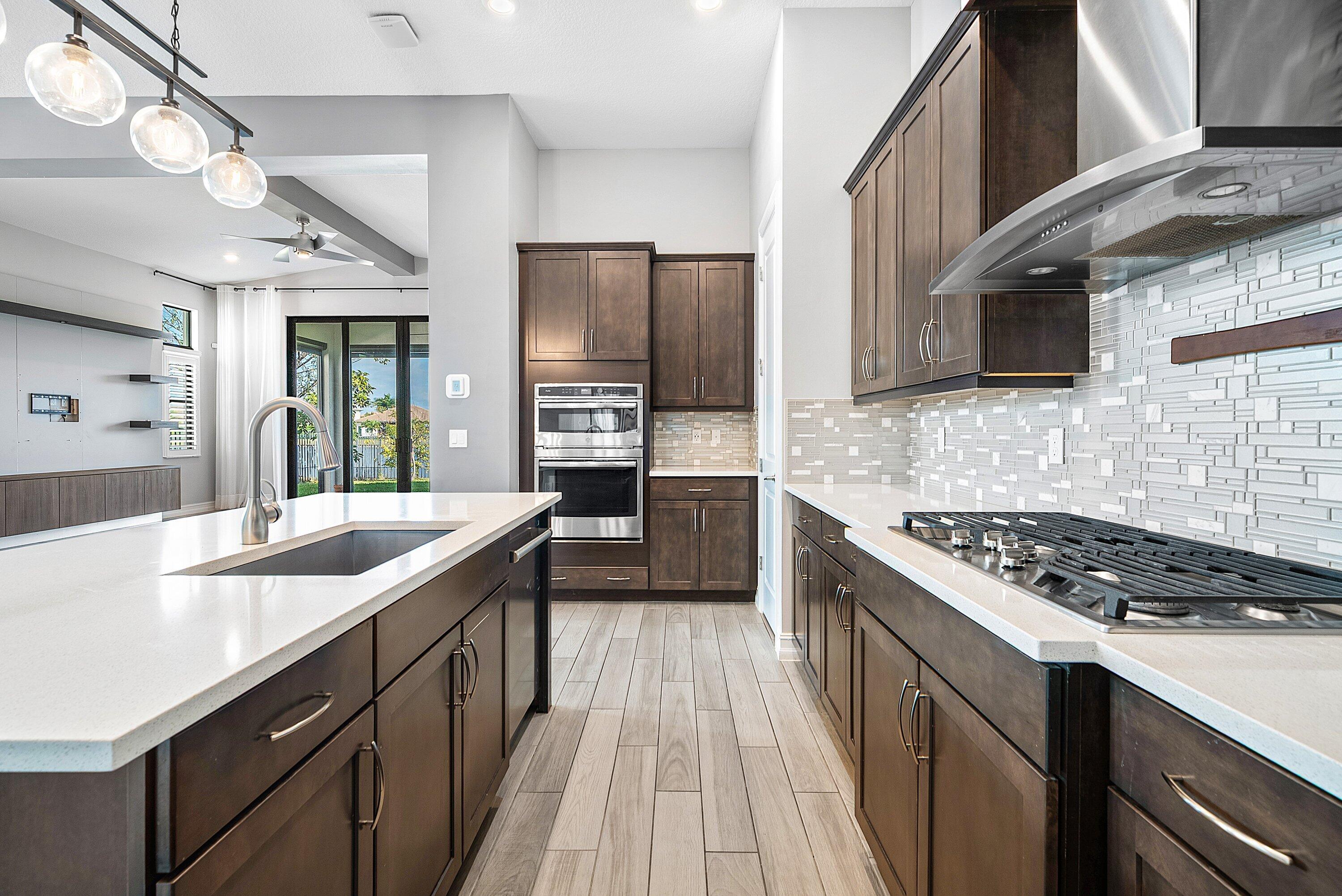 PALM MEADOWS ESTATES - Residential