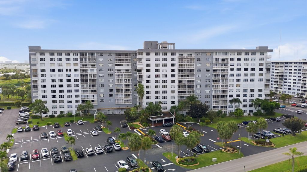 Photo of 3800 Hillcrest Drive #310, Hollywood, FL 33021 (MLS # B26012537)