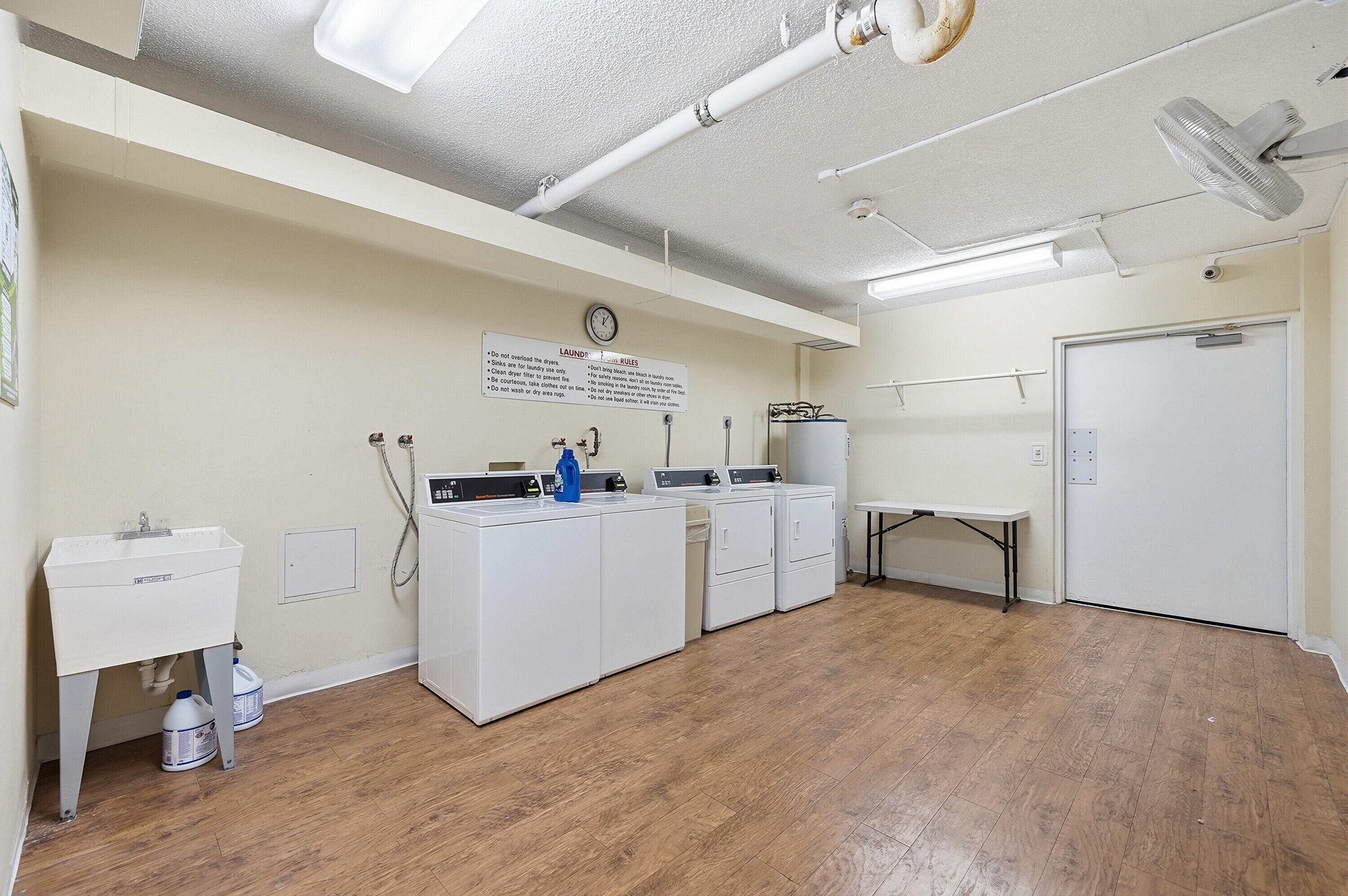 HILLCREST EAST NO 25 CONDO - Residential