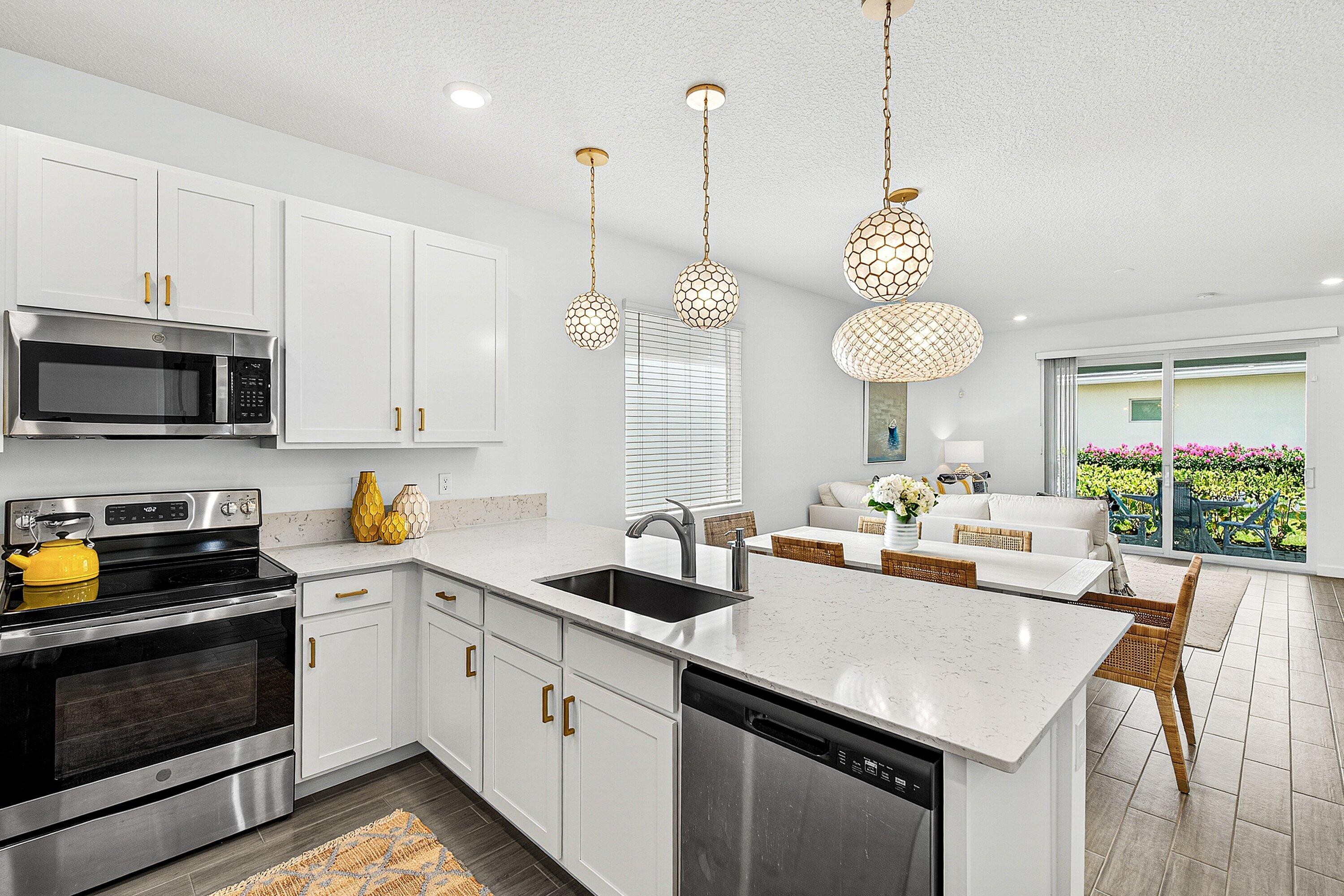 AVALON TRAILS AT VILLAGES OF ORIOLE PUD - Residential