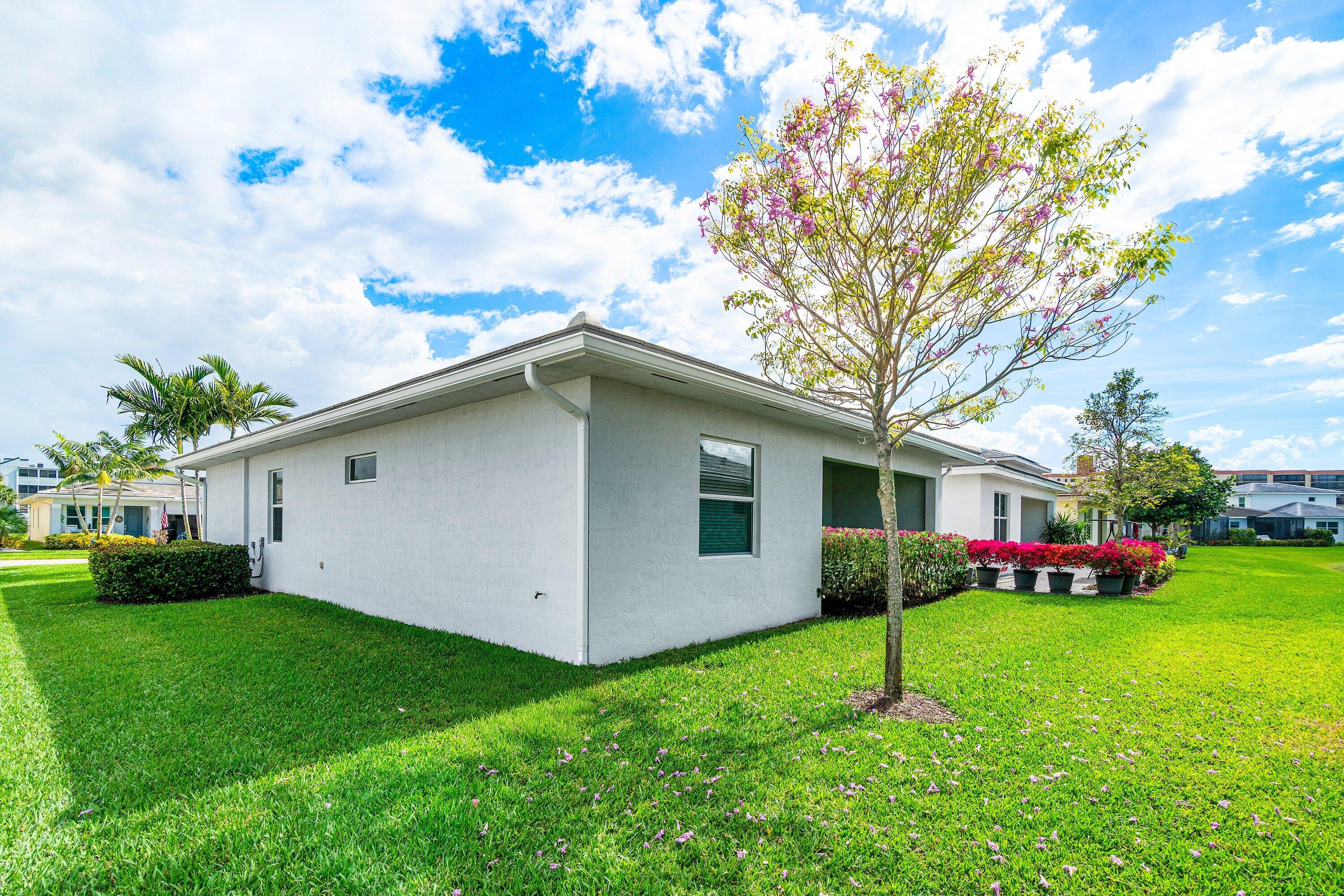 AVALON TRAILS AT VILLAGES OF ORIOLE PUD - Residential