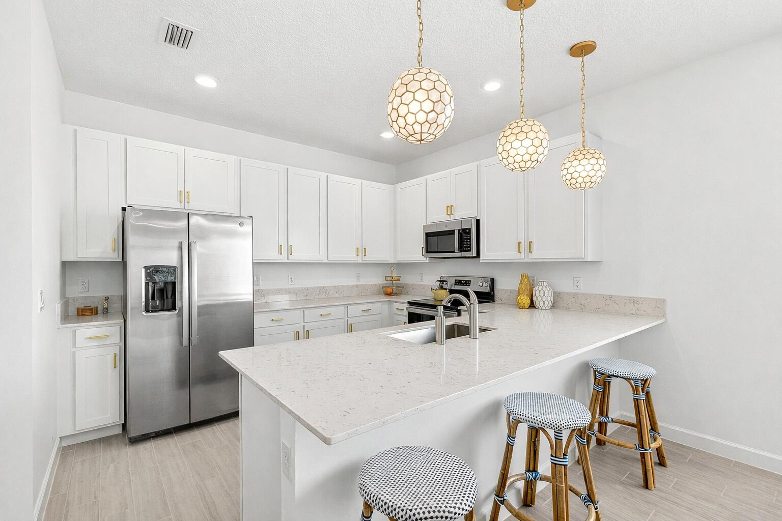 AVALON TRAILS AT VILLAGES OF ORIOLE PUD - Residential