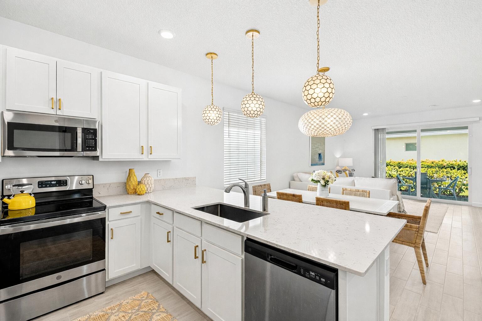 AVALON TRAILS AT VILLAGES OF ORIOLE PUD - Residential