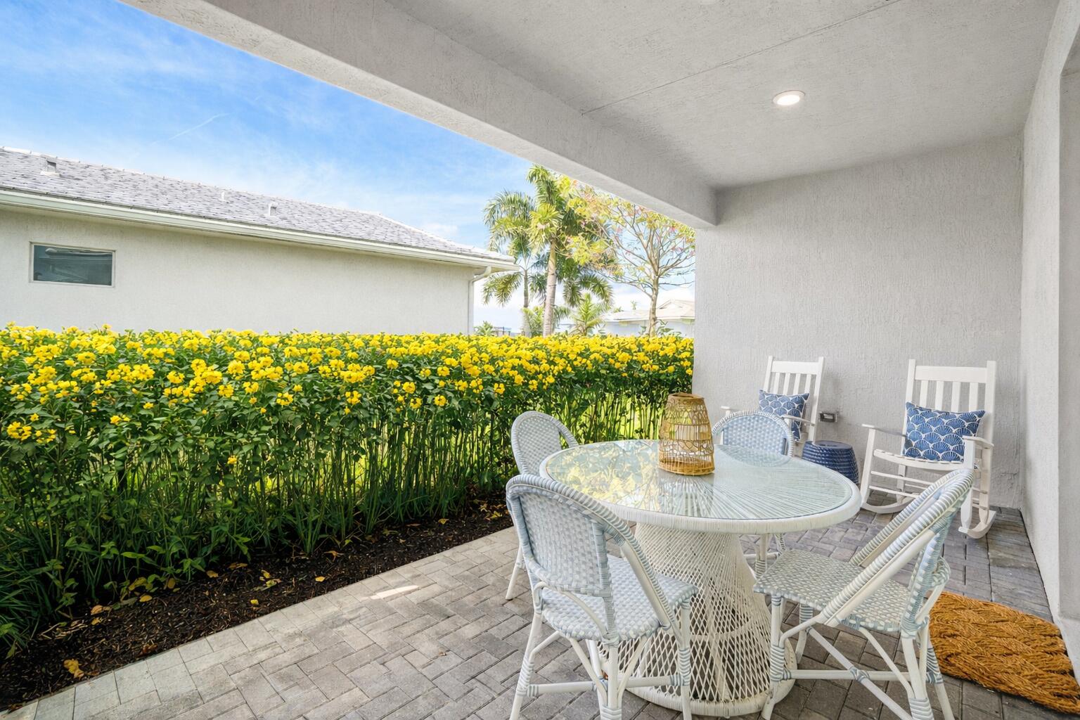 AVALON TRAILS AT VILLAGES OF ORIOLE PUD - Residential