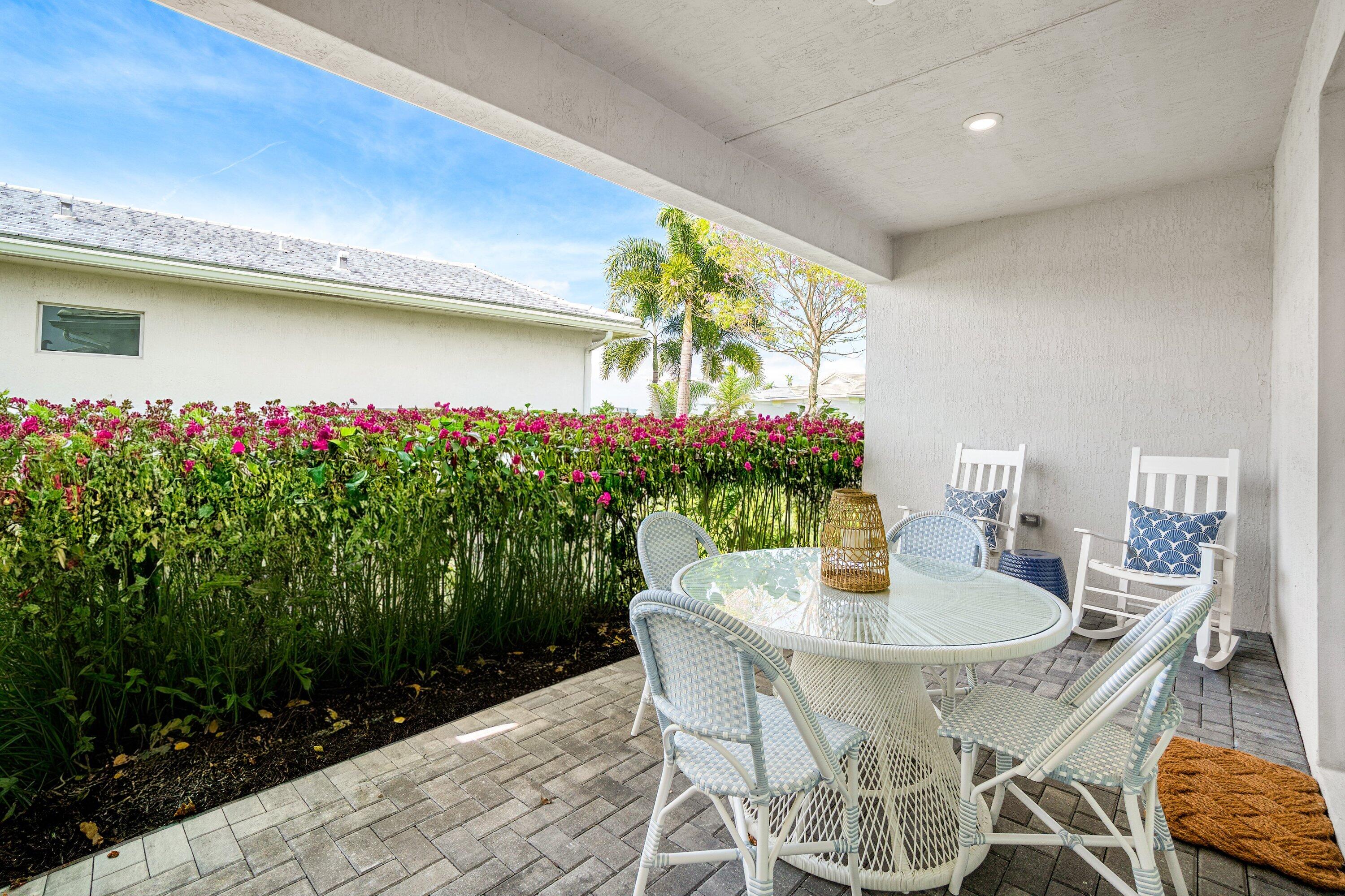 AVALON TRAILS AT VILLAGES OF ORIOLE PUD - Residential