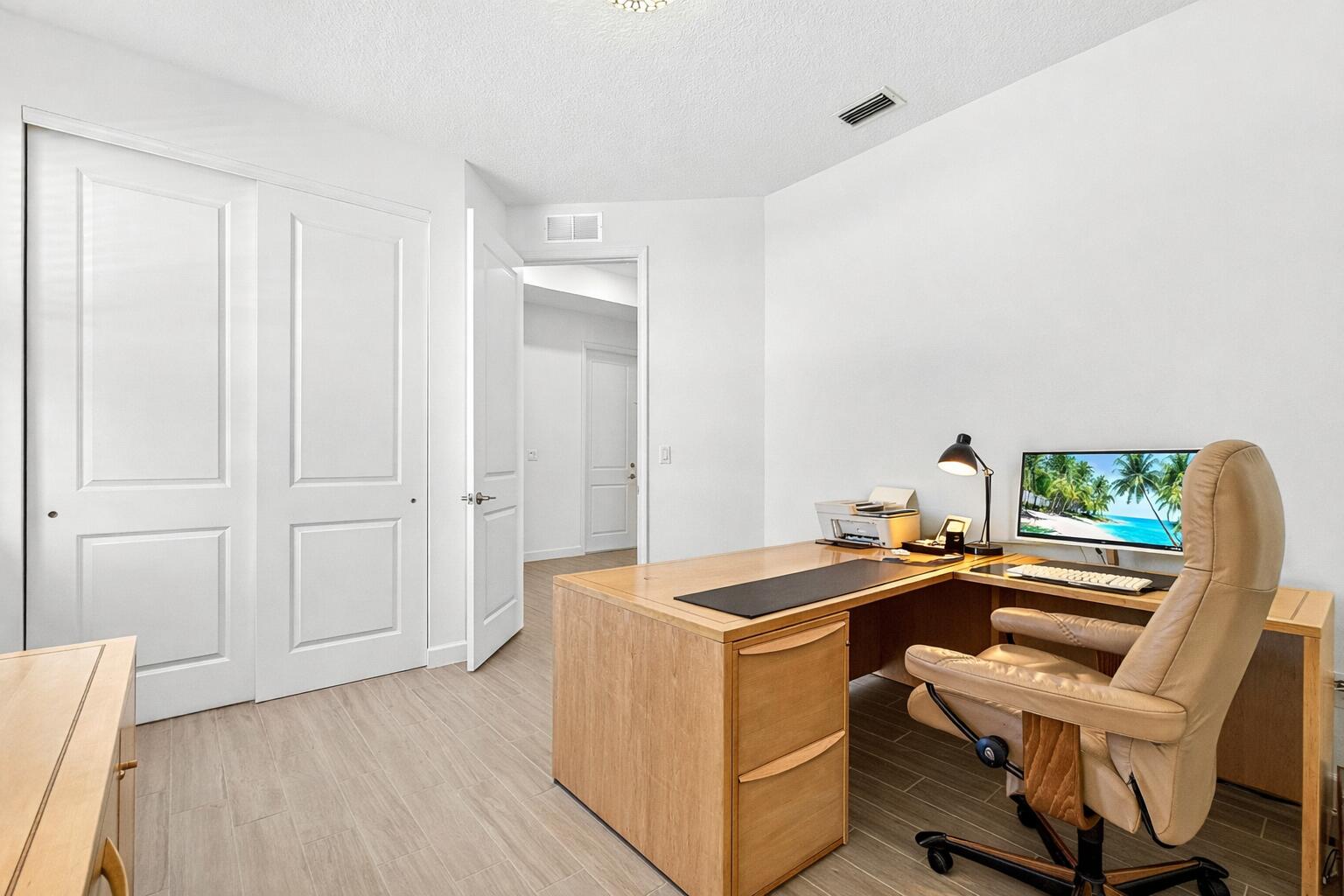 AVALON TRAILS AT VILLAGES OF ORIOLE PUD - Residential