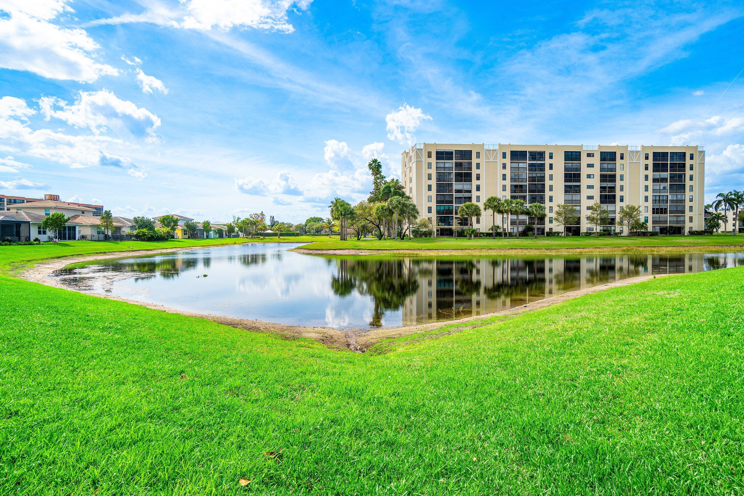 AVALON TRAILS AT VILLAGES OF ORIOLE PUD - Residential