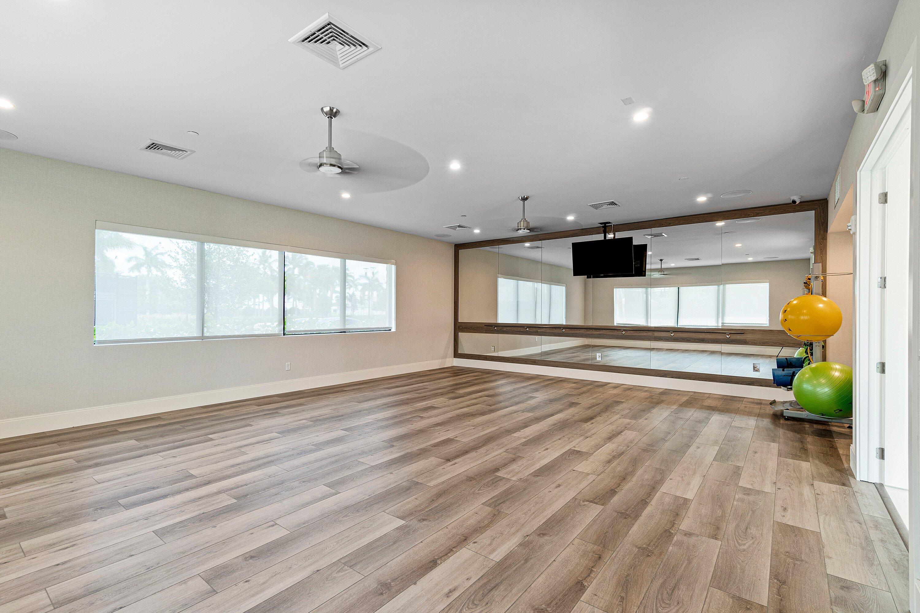 AVALON TRAILS AT VILLAGES OF ORIOLE PUD - Residential