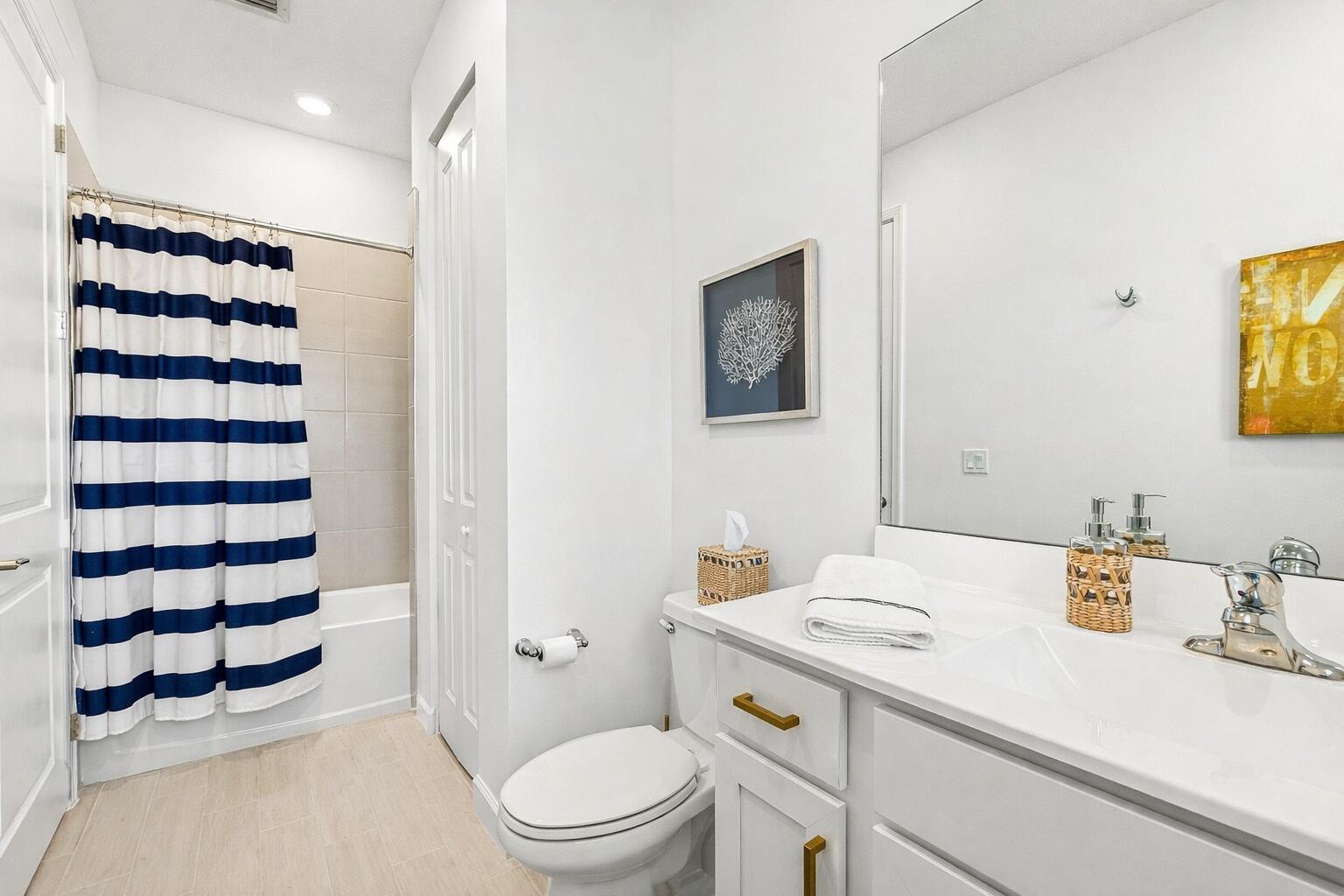 AVALON TRAILS AT VILLAGES OF ORIOLE PUD - Residential