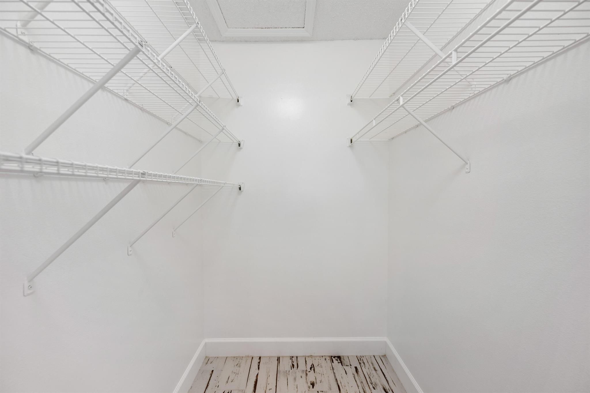 HAVERHILL ACRES - Residential Lease