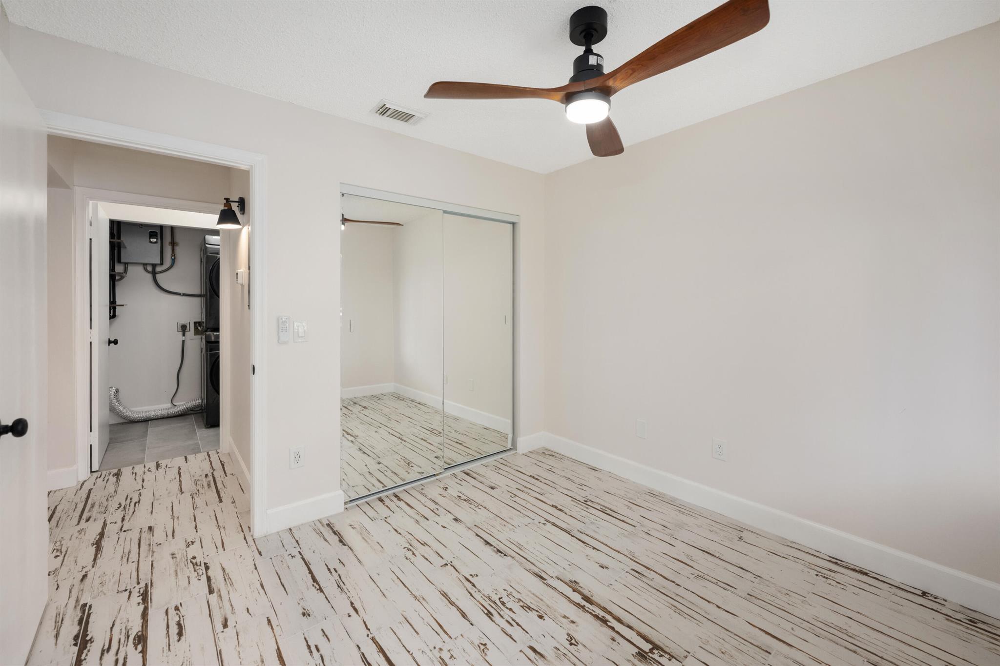 HAVERHILL ACRES - Residential Lease