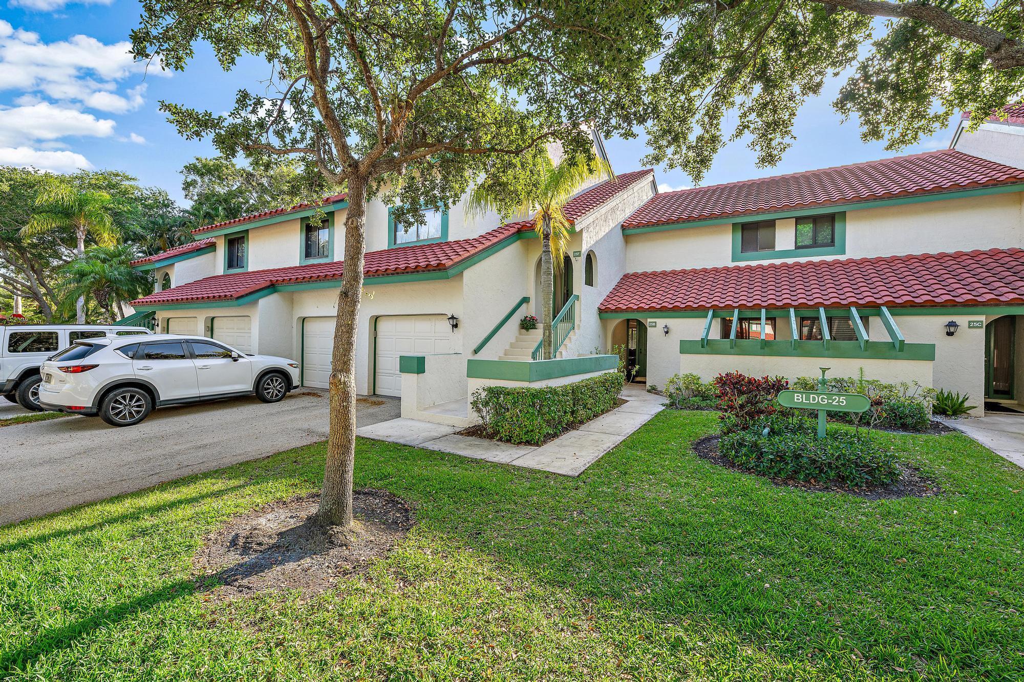 LEXINGTON GREEN - Residential Lease