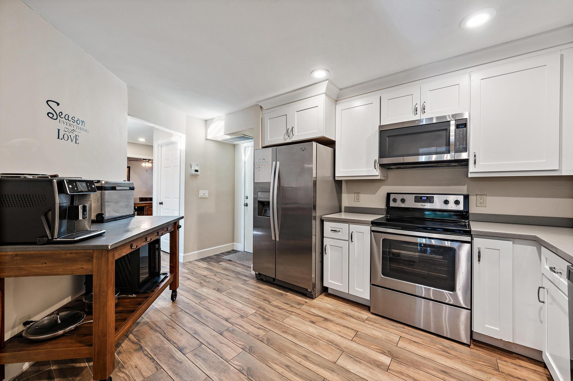 LEXINGTON GREEN - Residential Lease