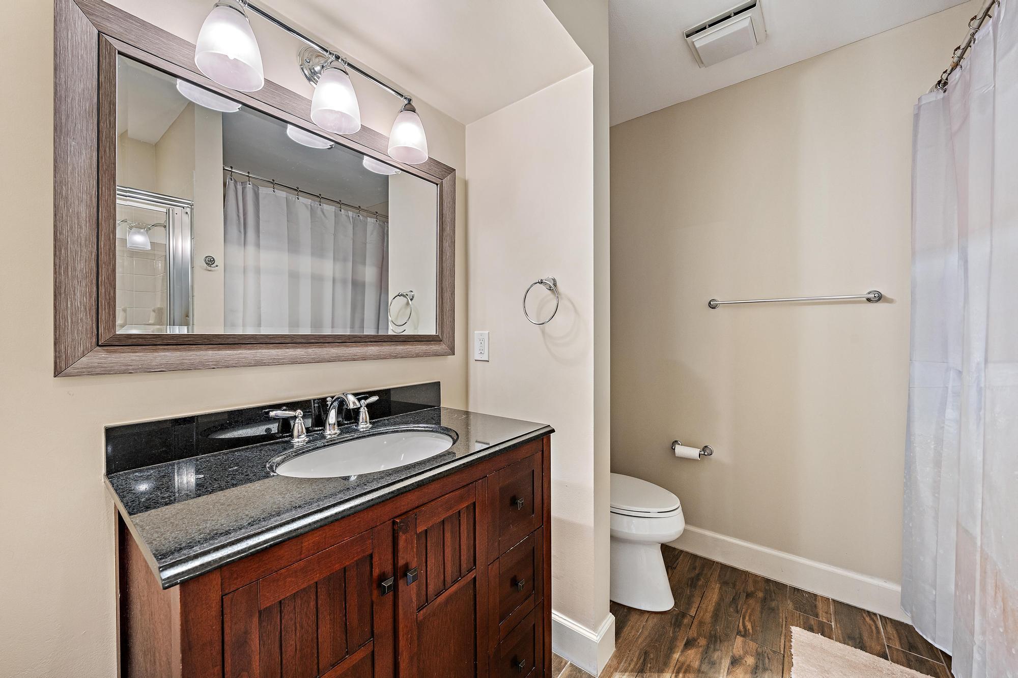 LEXINGTON GREEN - Residential Lease
